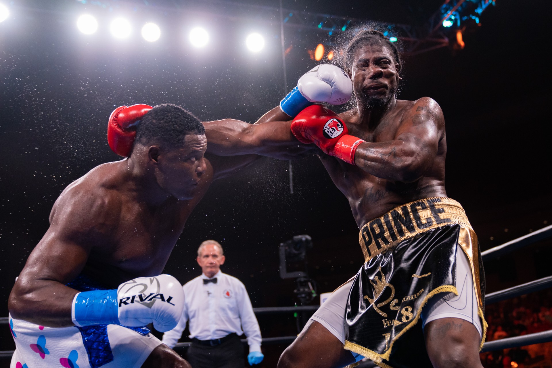 Luis Ortiz vs. Charles Martin results: Ortiz survives multiple knockdowns,  takes out Martin in sixth round | Sporting News