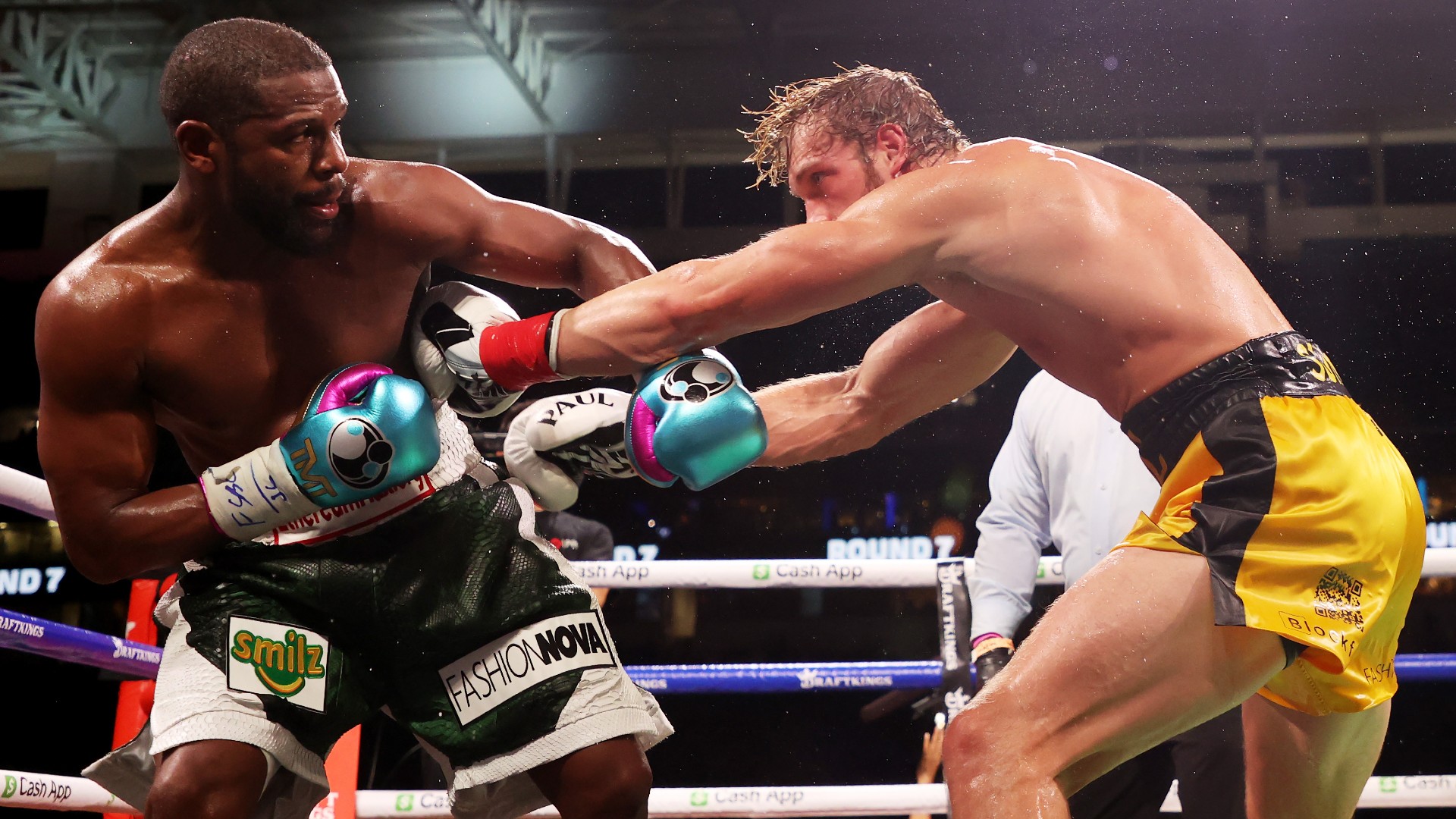 Logan Paul responds to Floyd Mayweather plot: “Stop trying to discredit” the fight