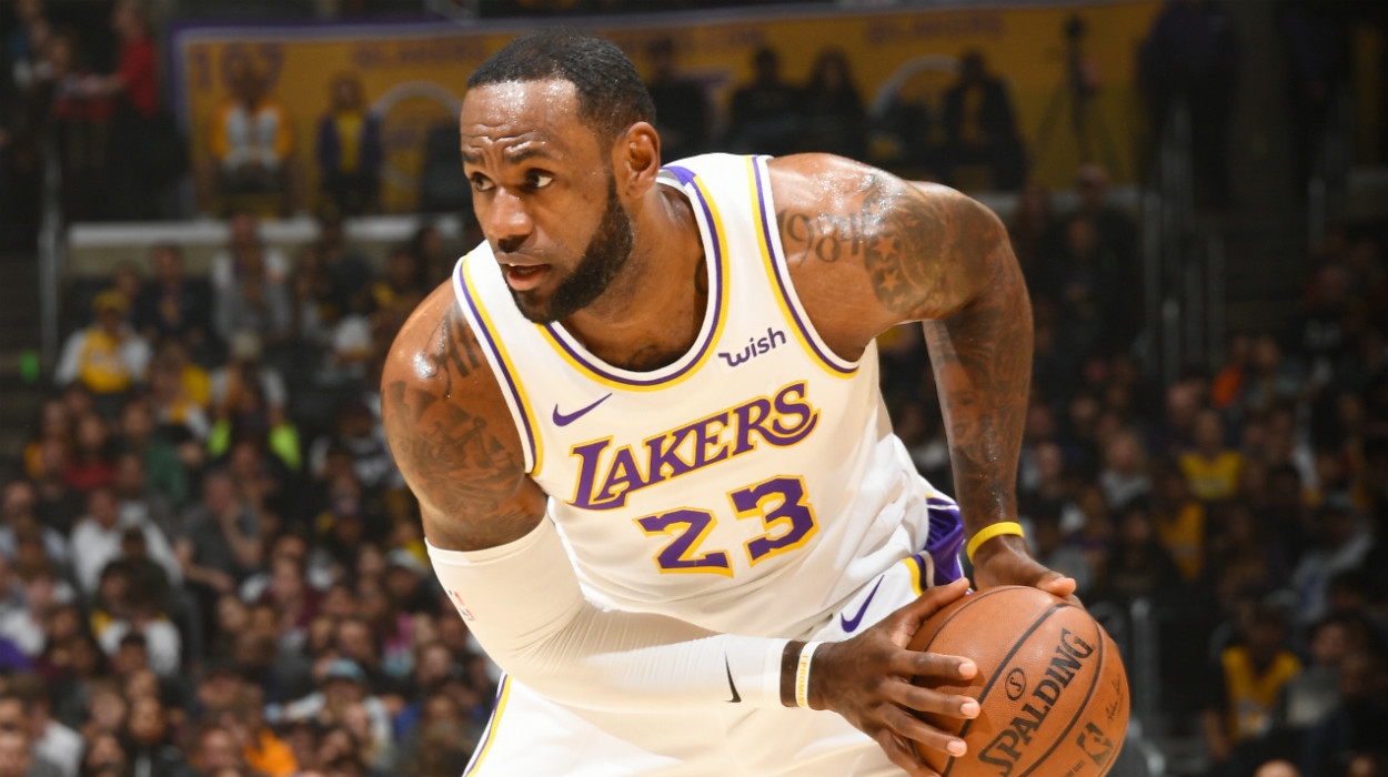 レブロン ジェームズ プレイオフを逃すも サボったりしない Nba日本公式サイト The Official Site Of The Nba レブロン ジェームズ プレイオフを逃すも サボったりしない Nba日本公式サイト The Official Site Of The Nba