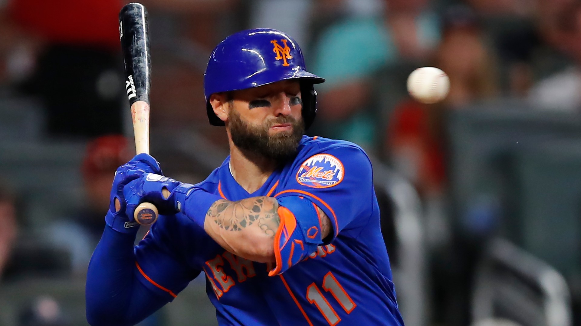 Mets’ Kevin Pillar takes a 94 mph fastball to the face and leaves the game against the Braves