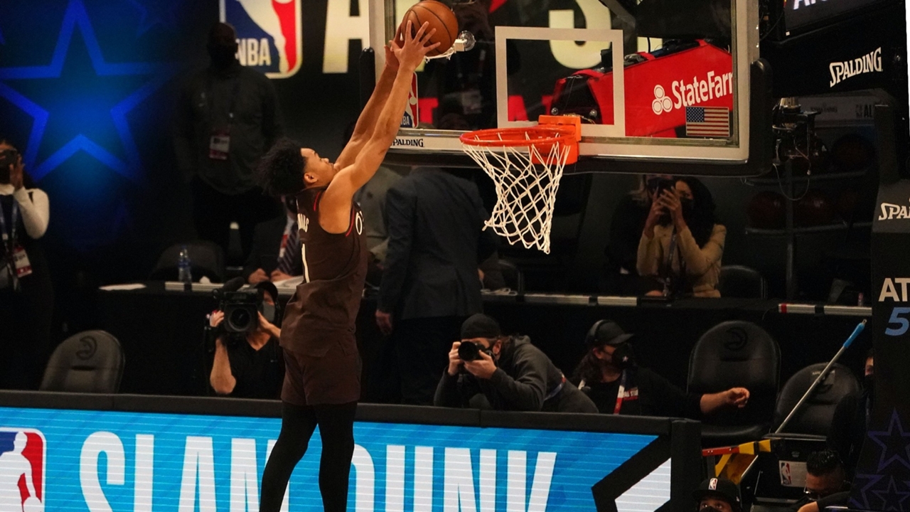 Who Won The Nba Slam Dunk Contest In 21 Full Results Highlights From All Star Weekend Sporting News