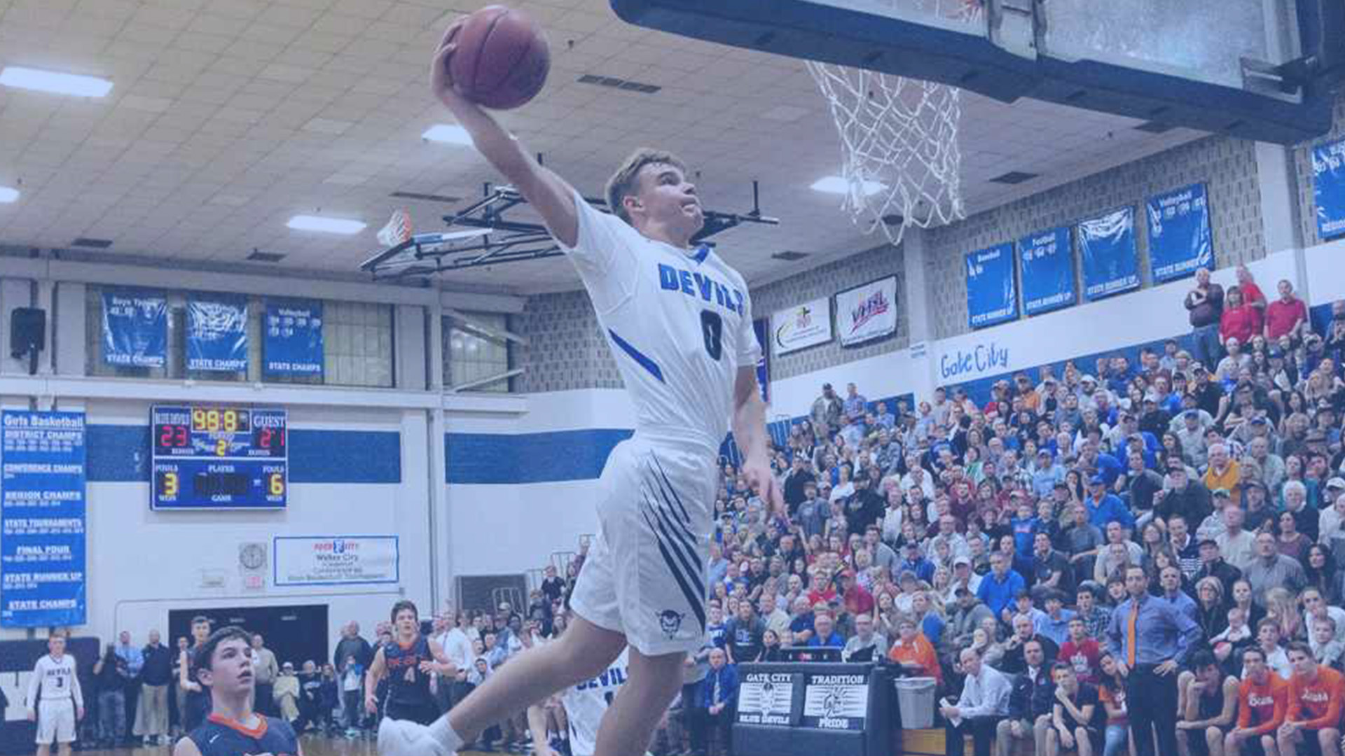 Incredible highlights and dunks from Mac McClung's record-breaking