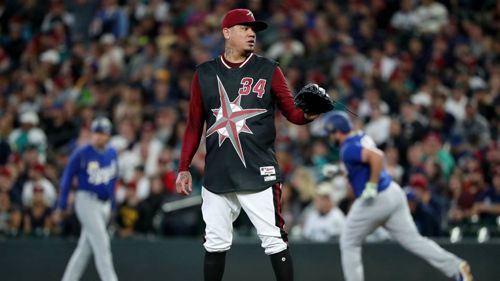 マリナーズ 時計の針を進める夜 周年記念日に未来のユニフォームを披露 スポーティングニュース ジャパン