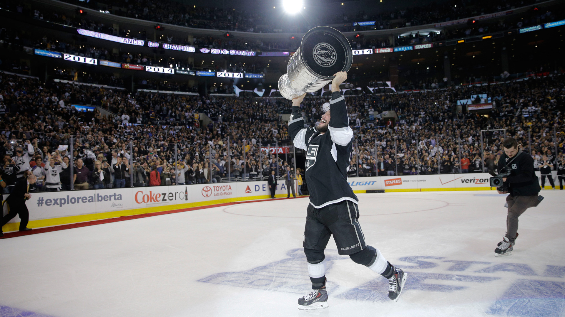 Alec Martinez filled the Stanley Cup with M&Ms | Sporting News