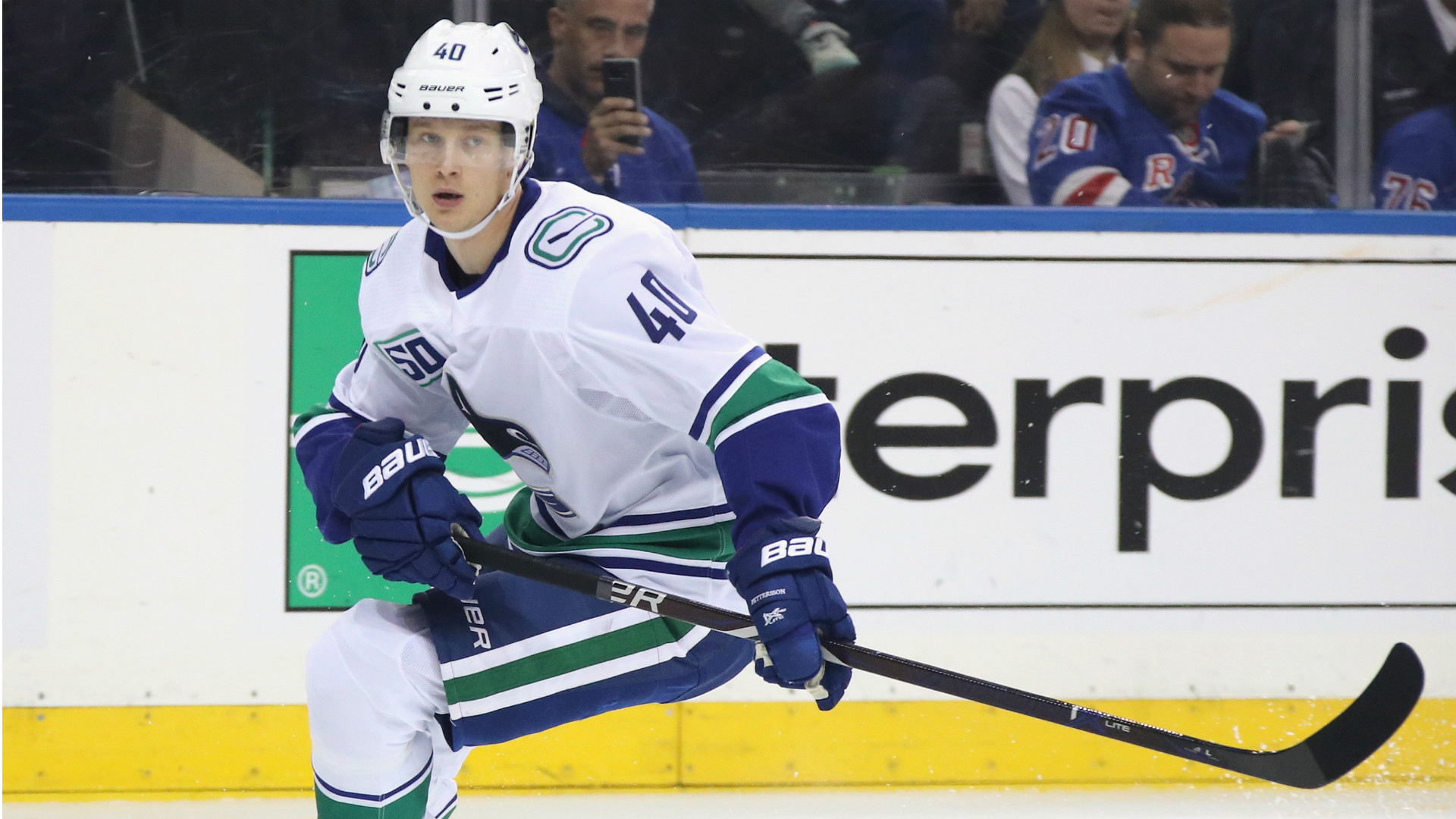 Elias Pettersson records three assists in Vancouver Canucks blowout of
