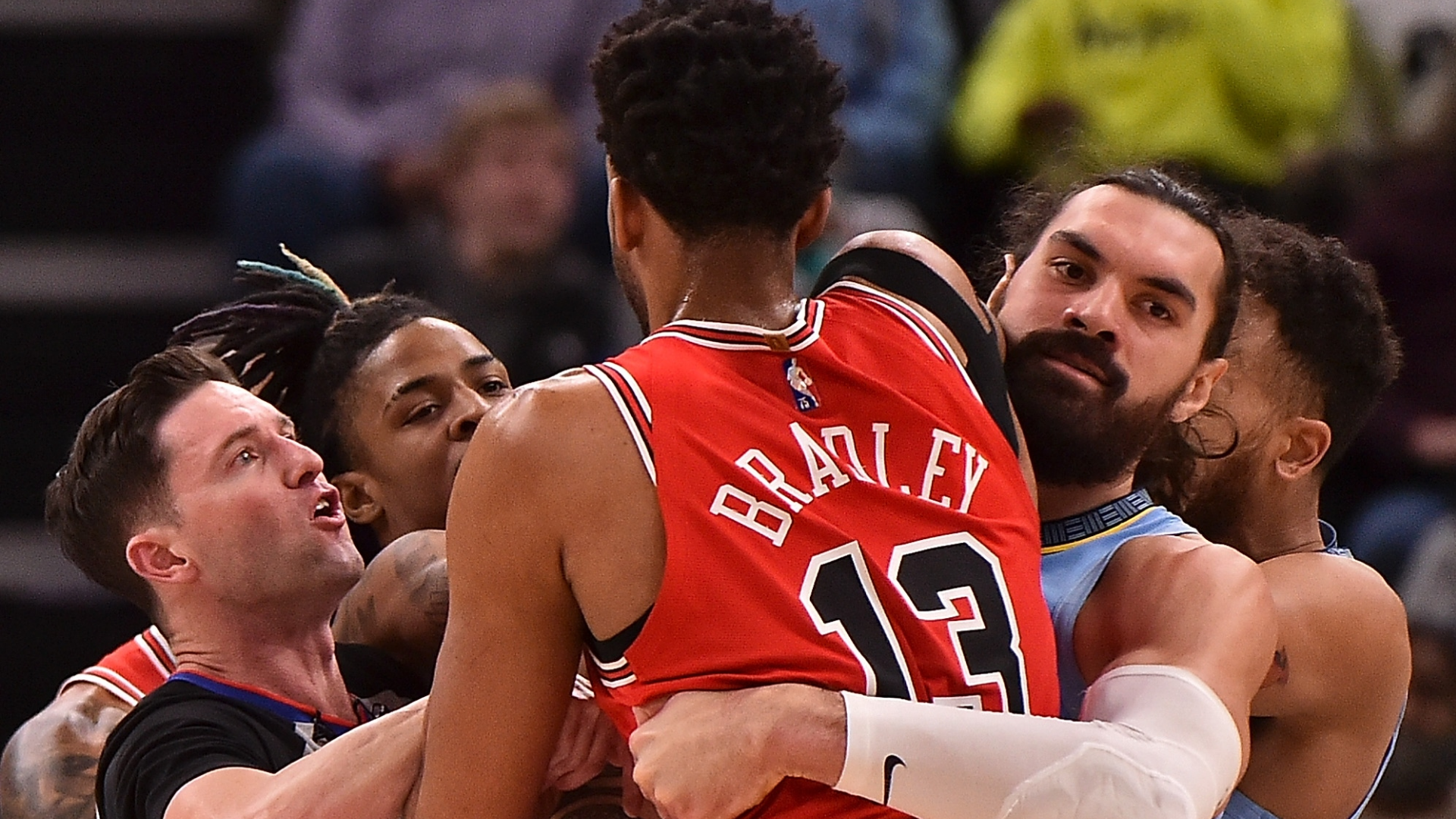 Grizzlies' Steven Adams carried Tony Bradley away from an altercation with hilarious ease