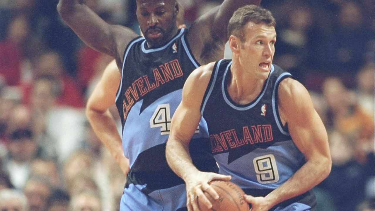 1990s Nba Uniforms Ranked From Cartoonish Best To Technicolor