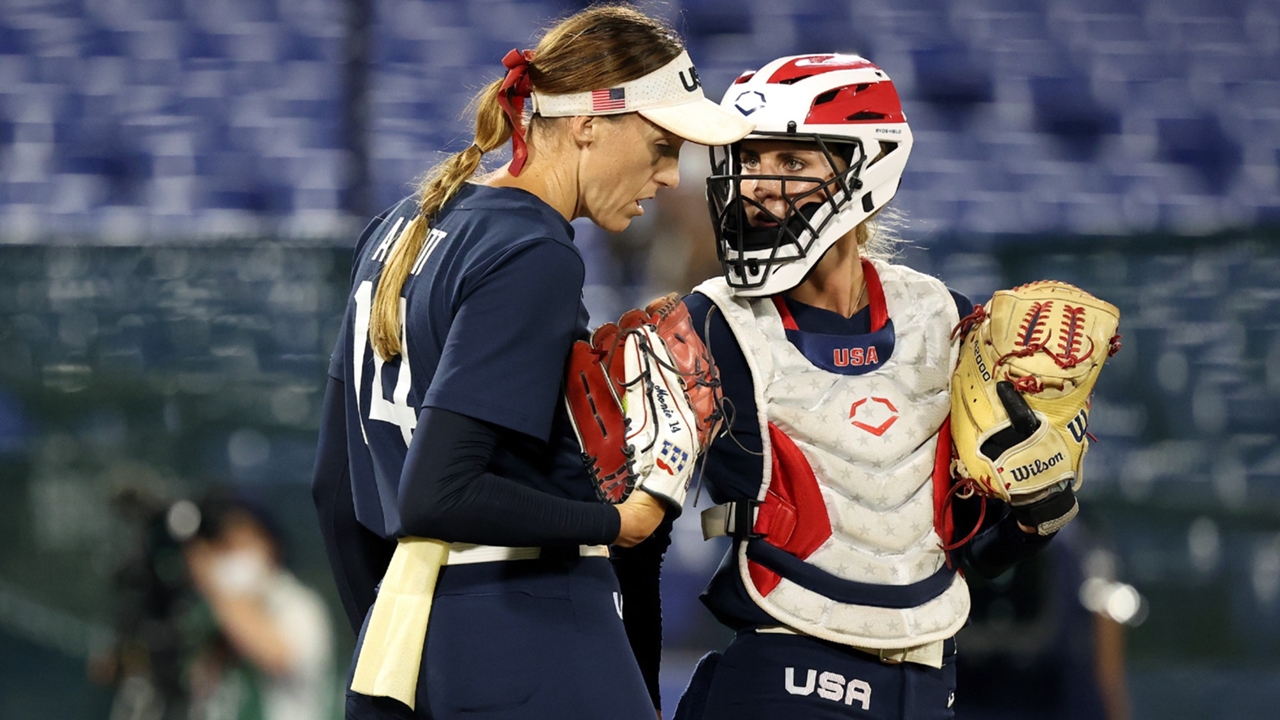 Usa Vs Japan Softball Results Team Usa Settles For Silver In Shutout Loss To Japan In Gold Medal Game Sporting News Usa Vs Japan Softball Results Team Usa Settles For Silver In Shutout Loss To Japan In Gold Medal Game Sporting News