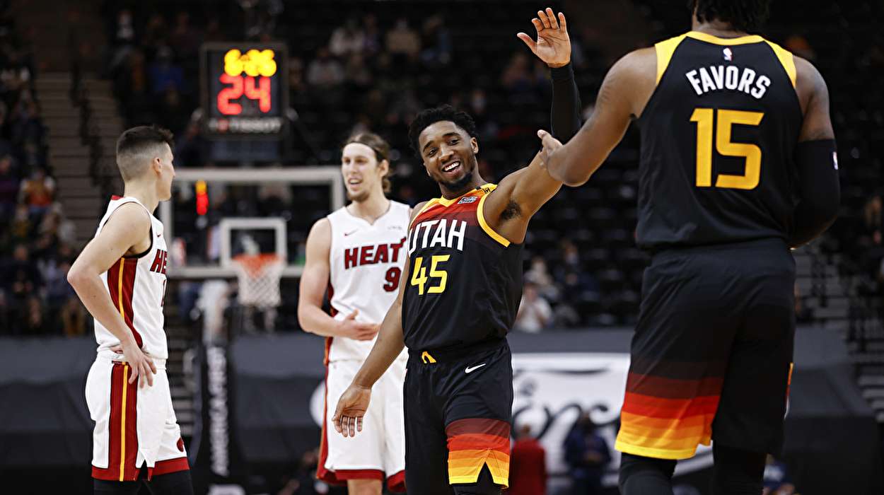 フォトギャラリー 2 3 Nba日本公式サイト The Official Site Of The Nba フォトギャラリー 2 3 Nba日本公式サイト The Official Site Of The Nba
