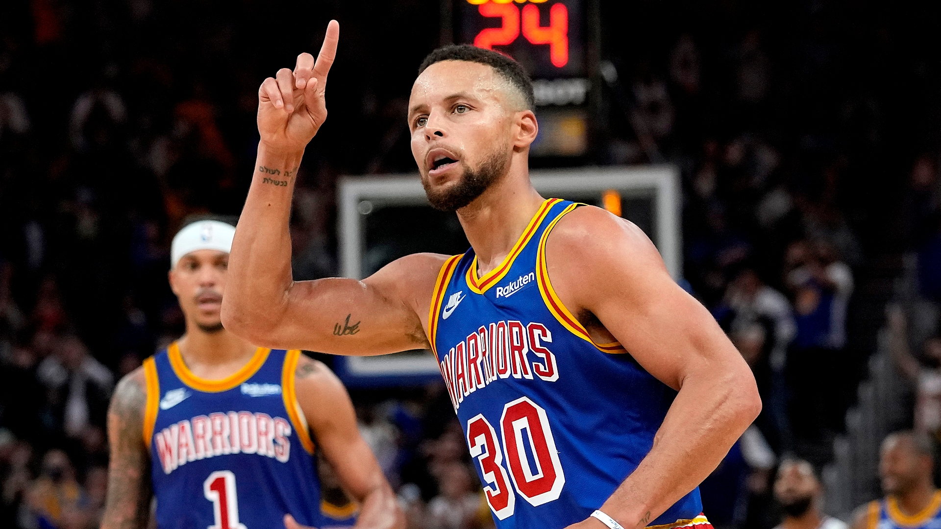 One Play There Are No Plays Off When Defending Stephen Curry Nba Com Canada The Official Site Of The Nba