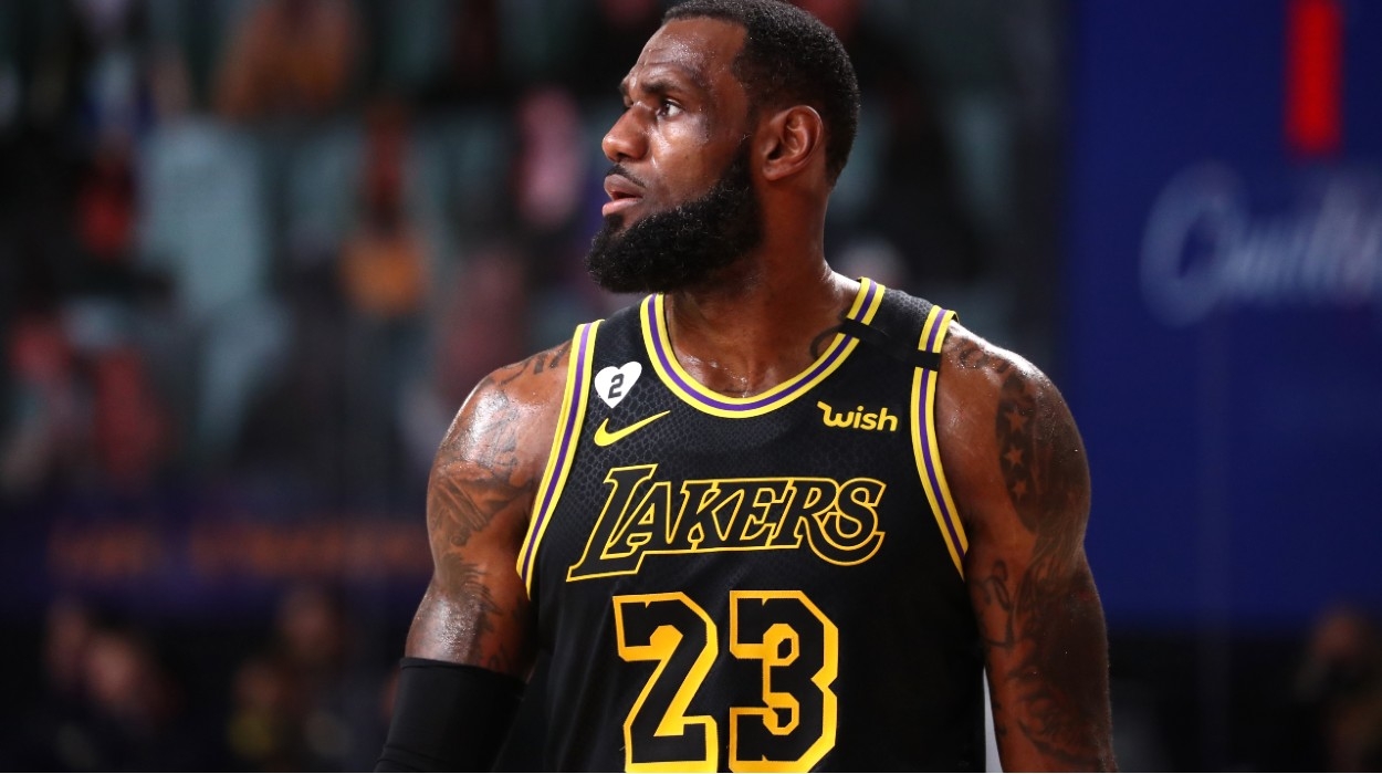 王者レイカーズ 故コービー ブライアントに敬意を表した8つの マンバ モーメント Nba日本公式サイト The Official Site Of The Nba 王者レイカーズ 故コービー ブライアントに敬意を表した8つの マンバ モーメント Nba日本公式サイト The Official Site Of The Nba