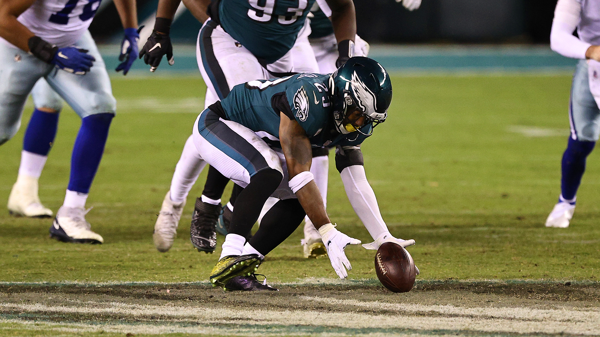 Officials explain Eagles' controversial fumble return touchdown vs