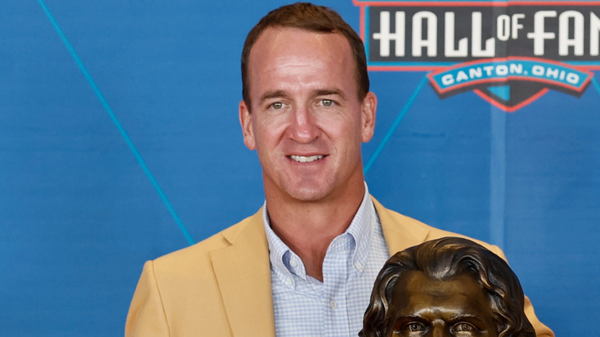 Peyton Manning tweaks Ray Lewis, Tom Brady, addresses NFL’s upcoming in psychological Hall of Fame speech