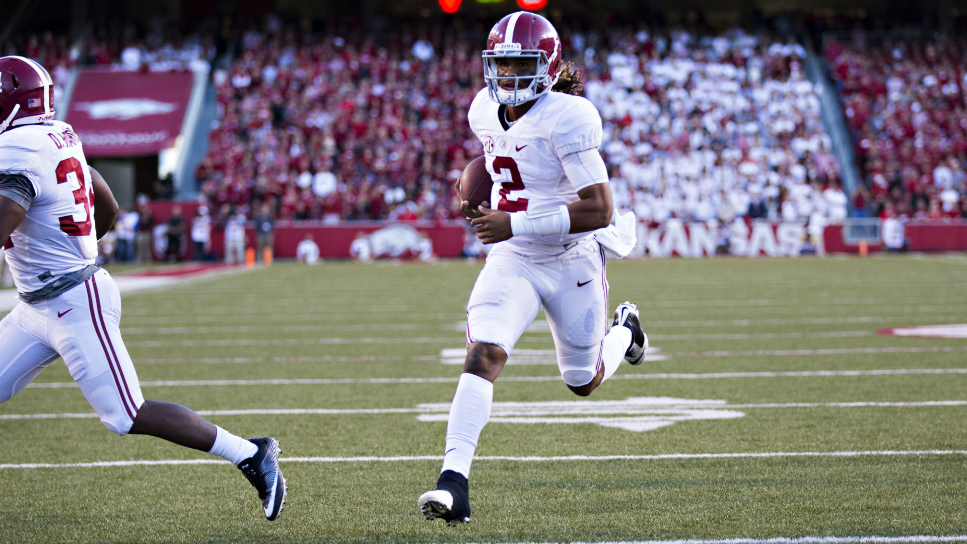 WATCH: Alabama QB Jalen Hurts makes Texas A&M's defense look silly on