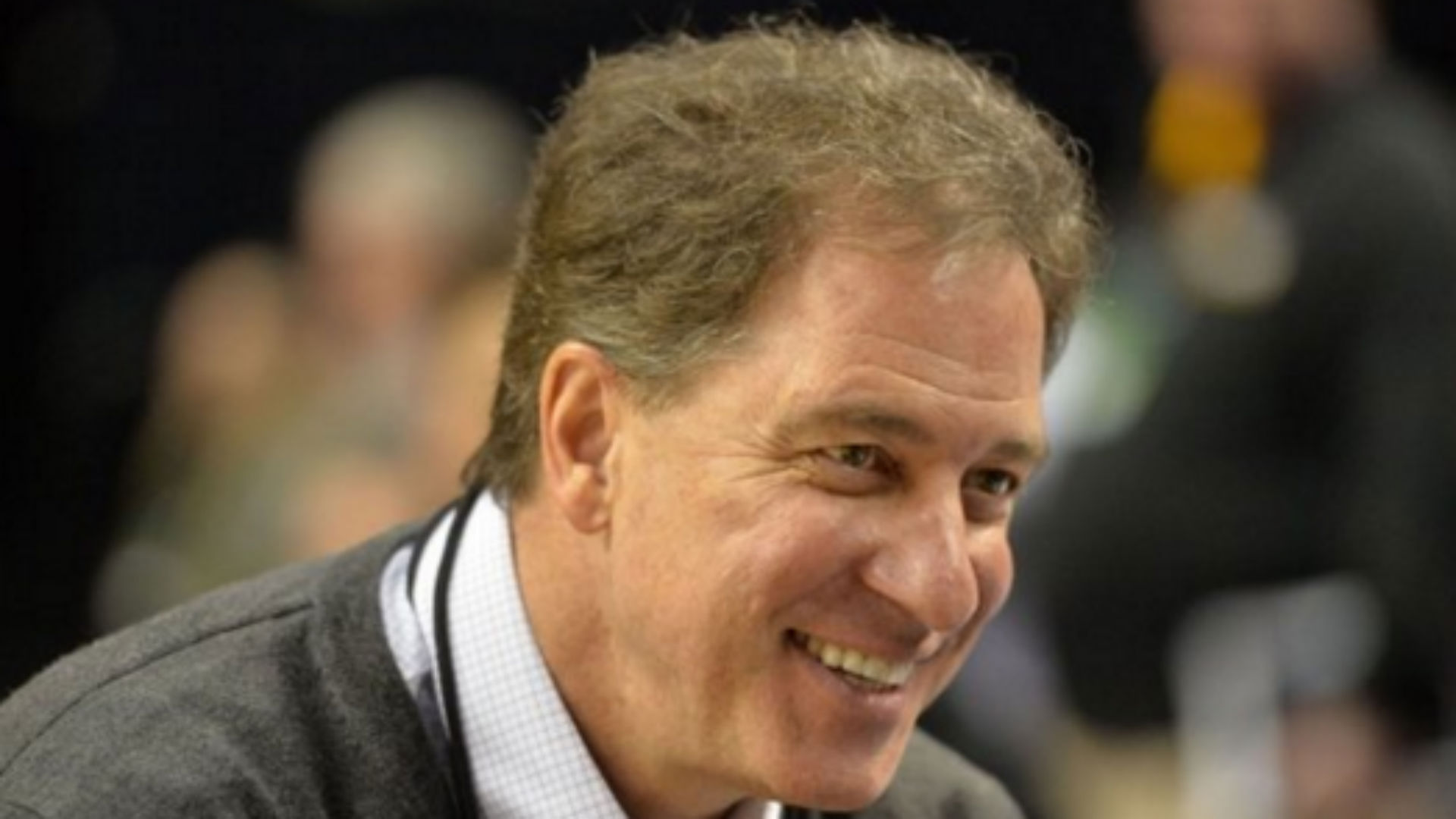 Kevin Harlan's radio call of a streaker on the field is Hall of Fame