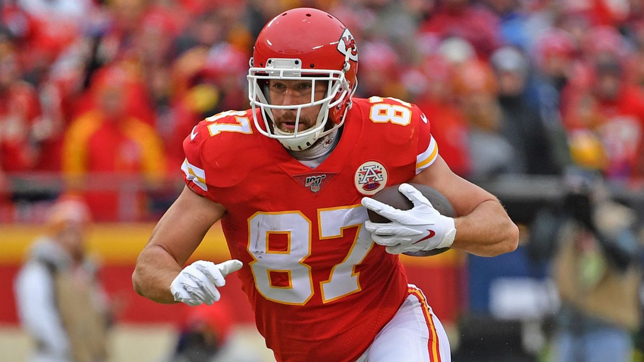 https://images.daznservices.com/di/library/sporting_news/8b/ab/travis-kelce-010720-getty-ftrjpg_fz4iltm9agzz1m82s9fni88im.jpg?t=-2094018561&quality=80&w=1280