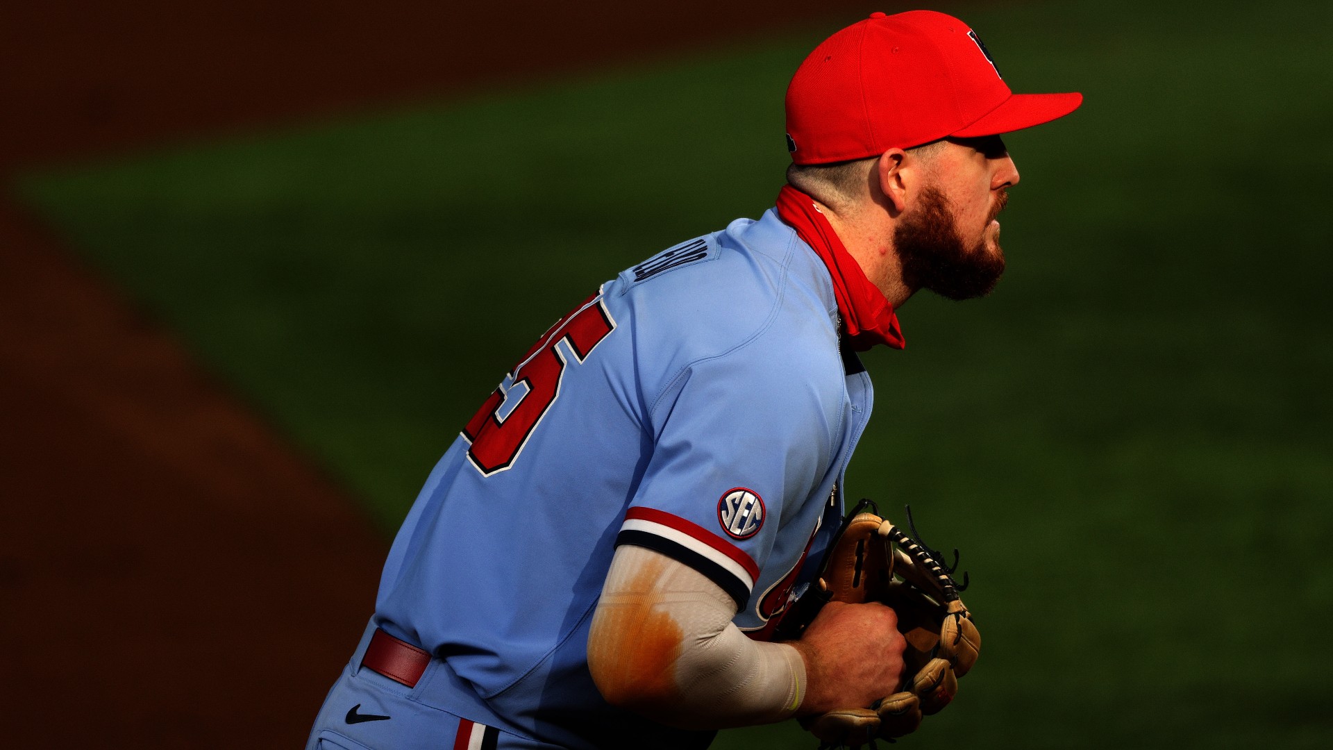 Tim Elko of Ole Miss continues wave of home runs – with ripped ACL – in College World Series regional championships
