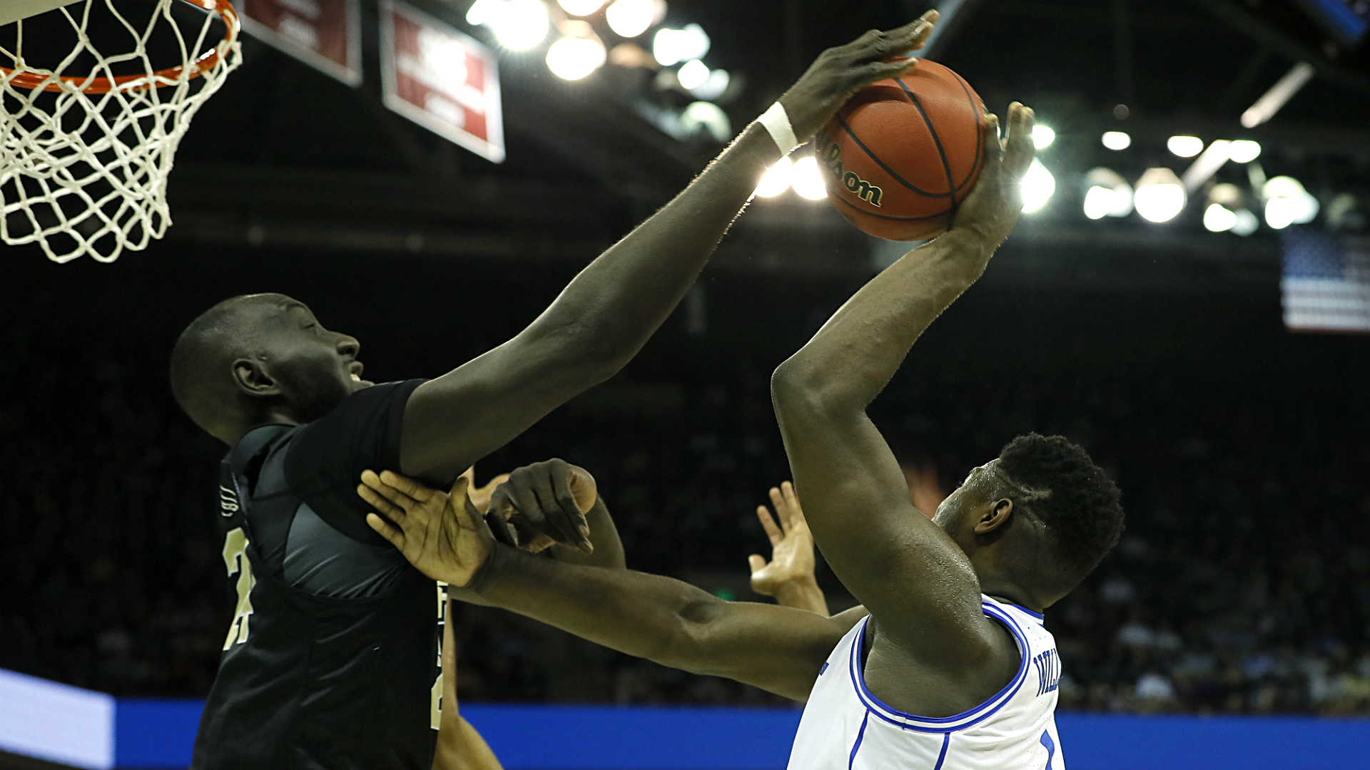 March Madness 2019 Even in classic Duke victory, Tacko Fall stood above all Sporting News