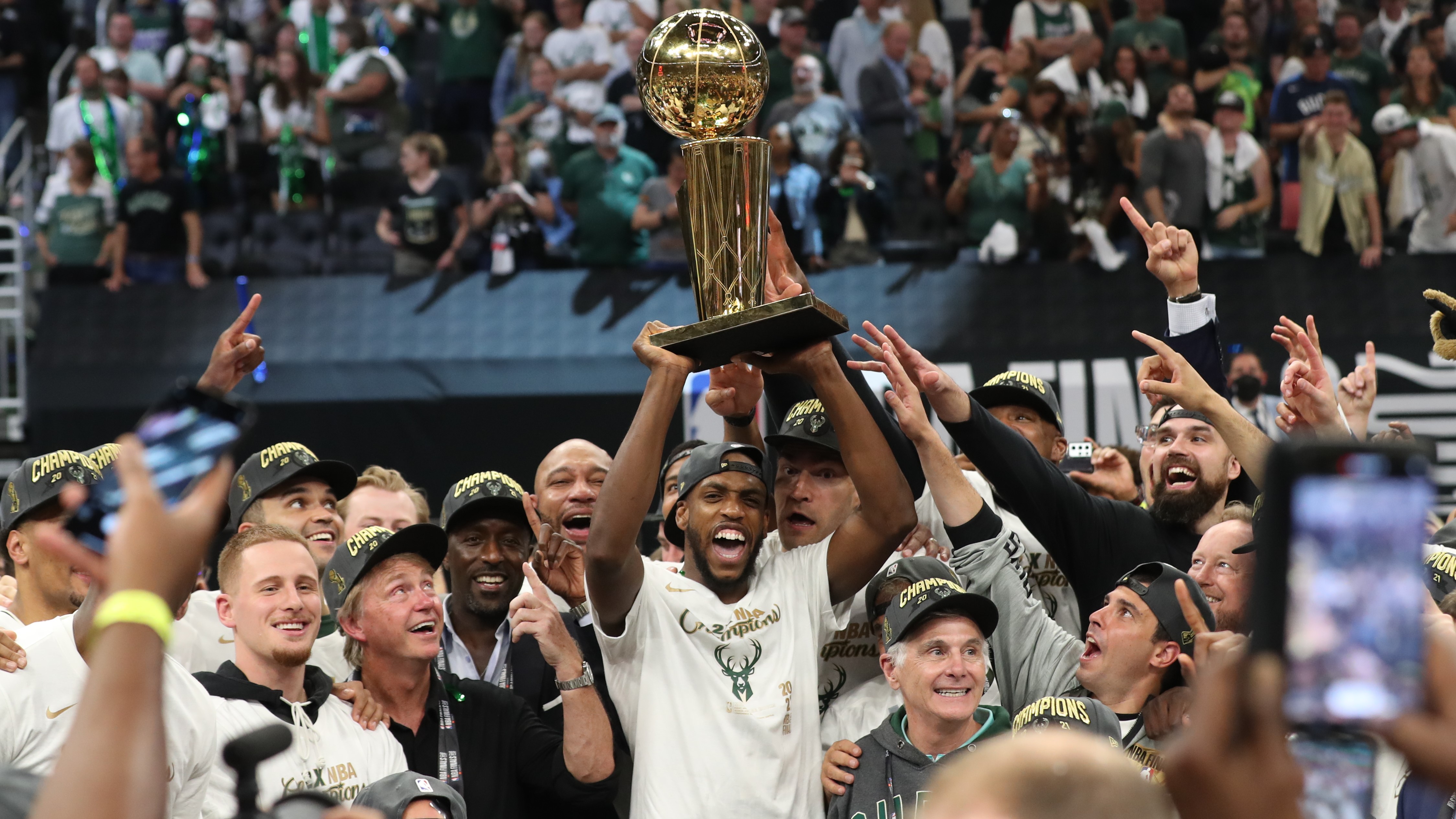 特集 Nbaファイナル21 ミルウォーキー バックス 優勝への軌跡 Nba日本公式サイト The Official Site Of The Nba 特集 Nbaファイナル21 ミルウォーキー バックス 優勝への軌跡 Nba日本公式サイト The Official Site Of The Nba