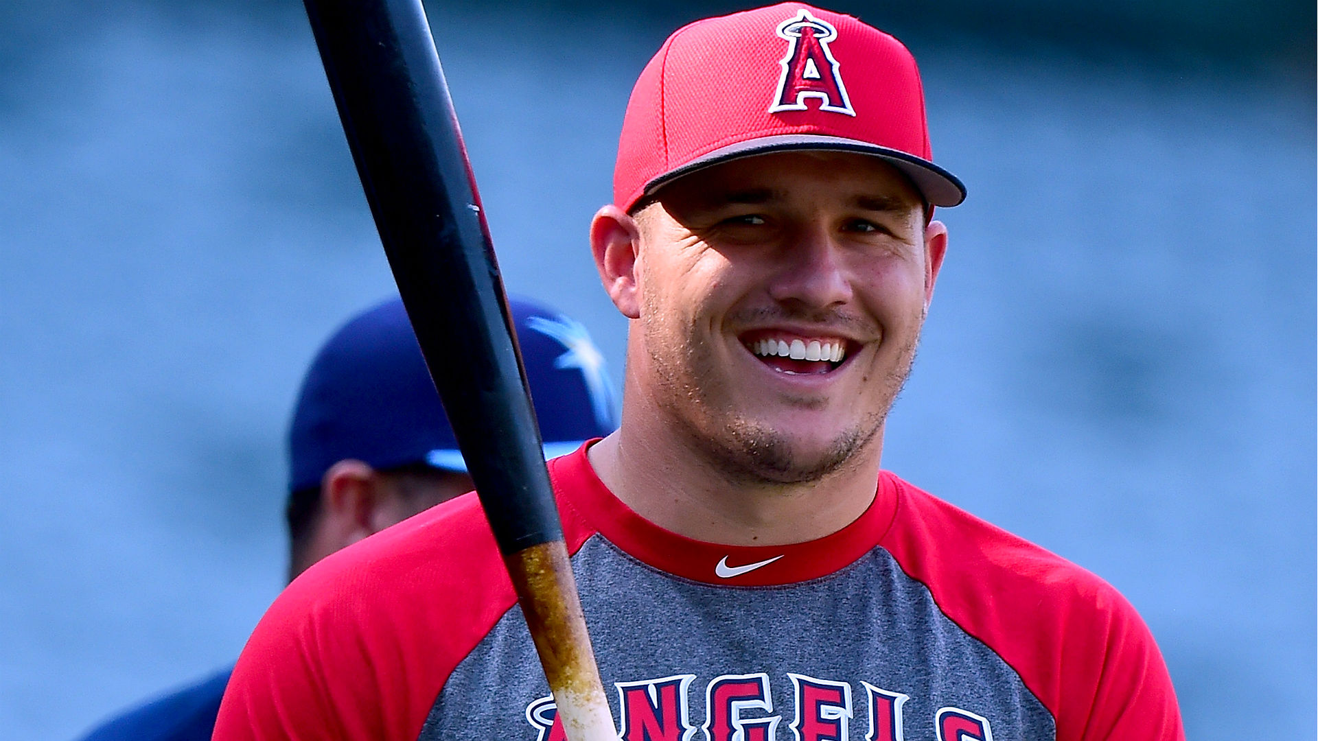 Watch Mike Trout hit a gosh darn golf ball to Pluto, because why not