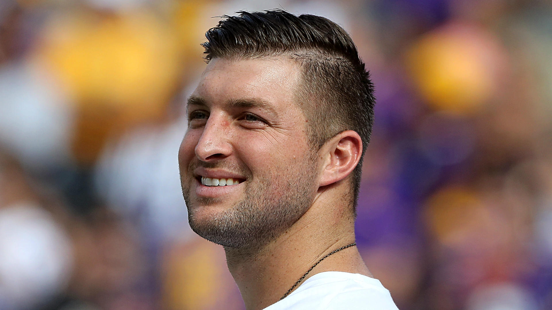 tim tebow talks lsu florida jump pass and dan mullen s qb plan for gators sporting news tim tebow talks lsu florida jump pass