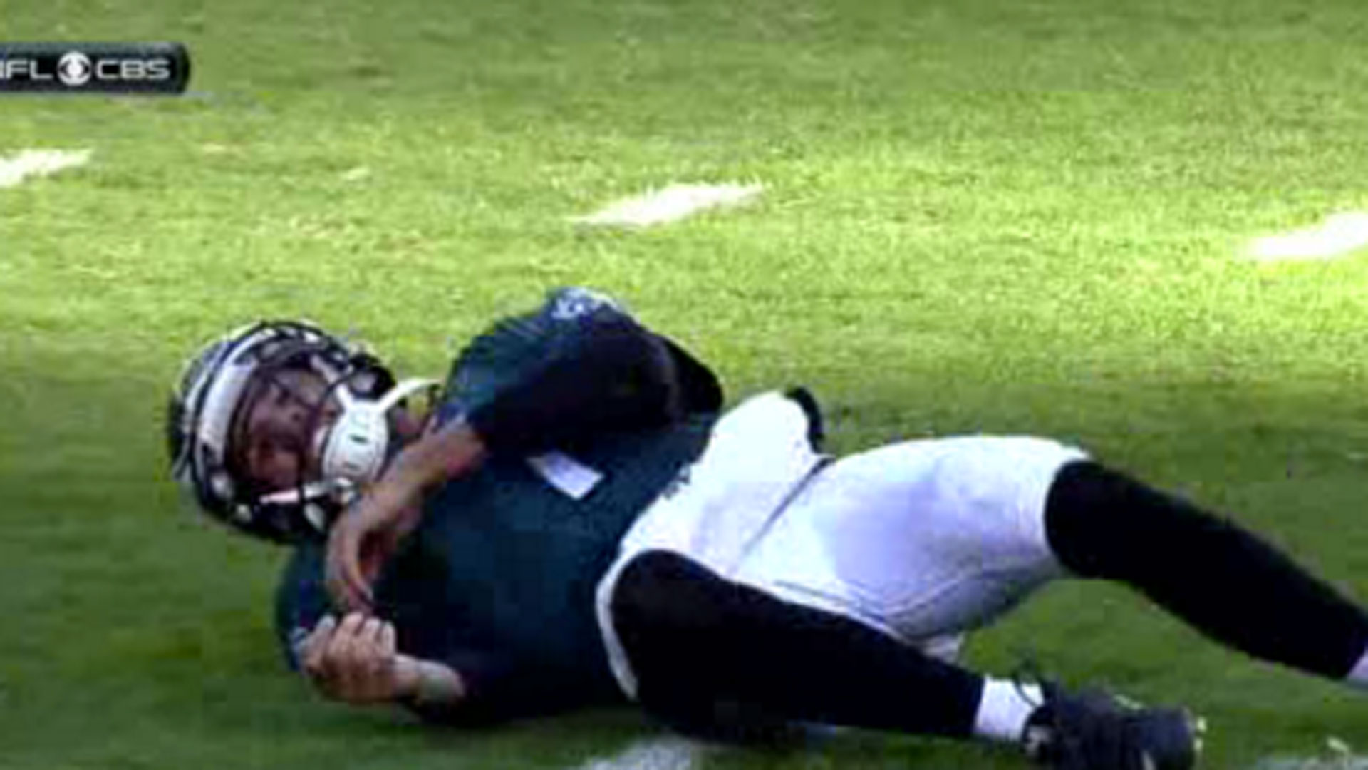 Sam Bradford Exits Game With Concussion Shoulder Injury Sporting News Sam Bradford Exits Game With Concussion Shoulder Injury Sporting News