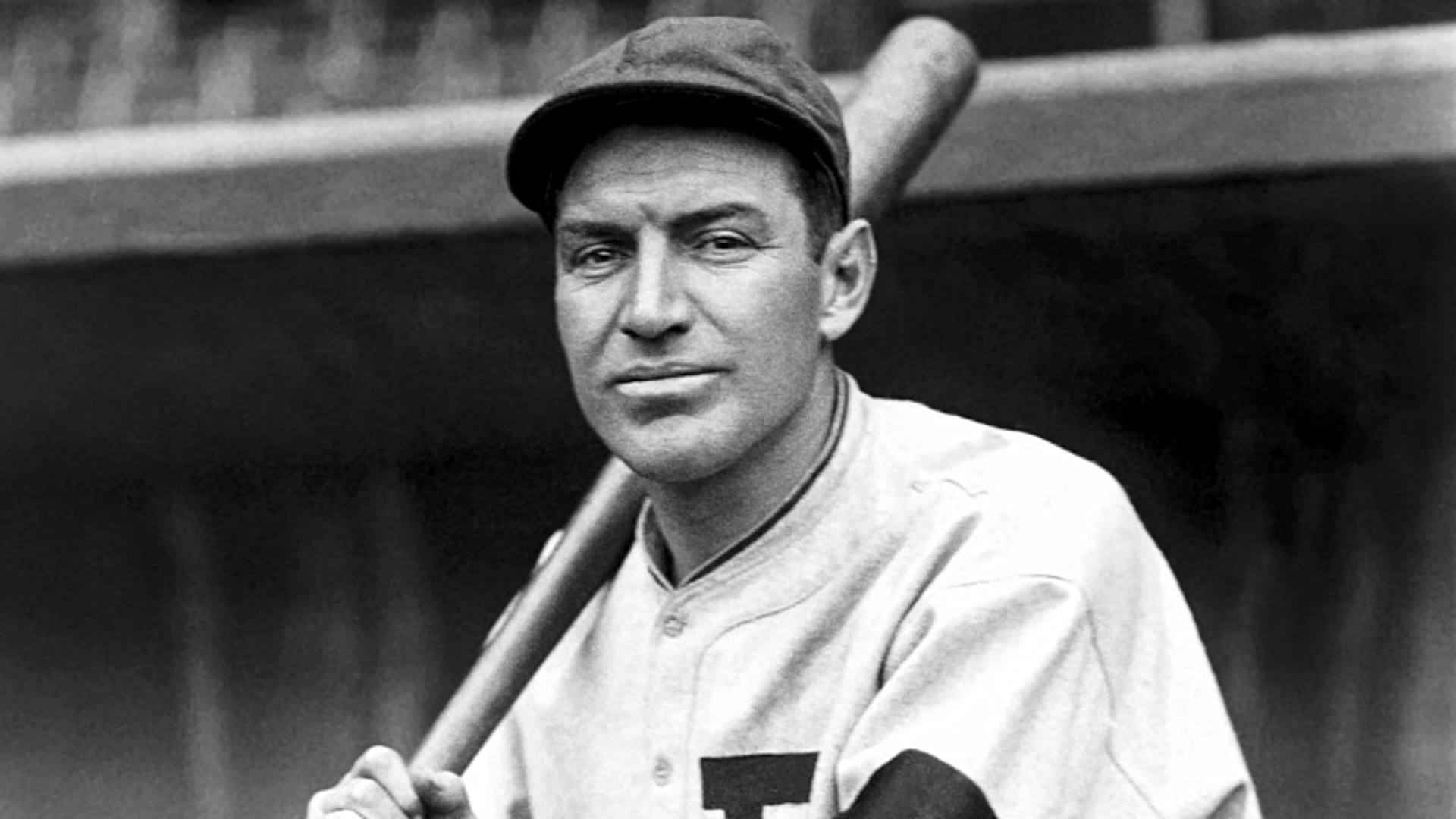 Student's Goodwill trip ends with rare Pie Traynor bat that may be