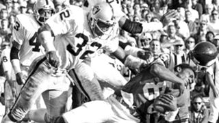 40 Most Hated Nfl Players Of All Time Loudmouths Cheaters