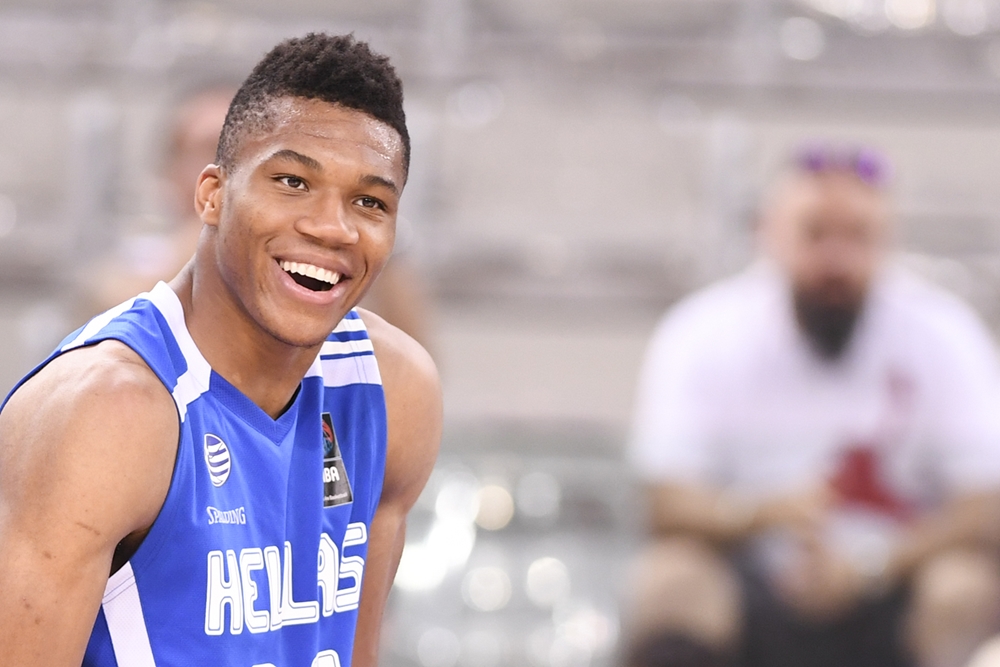 giannis antetokounmpo hellas jersey