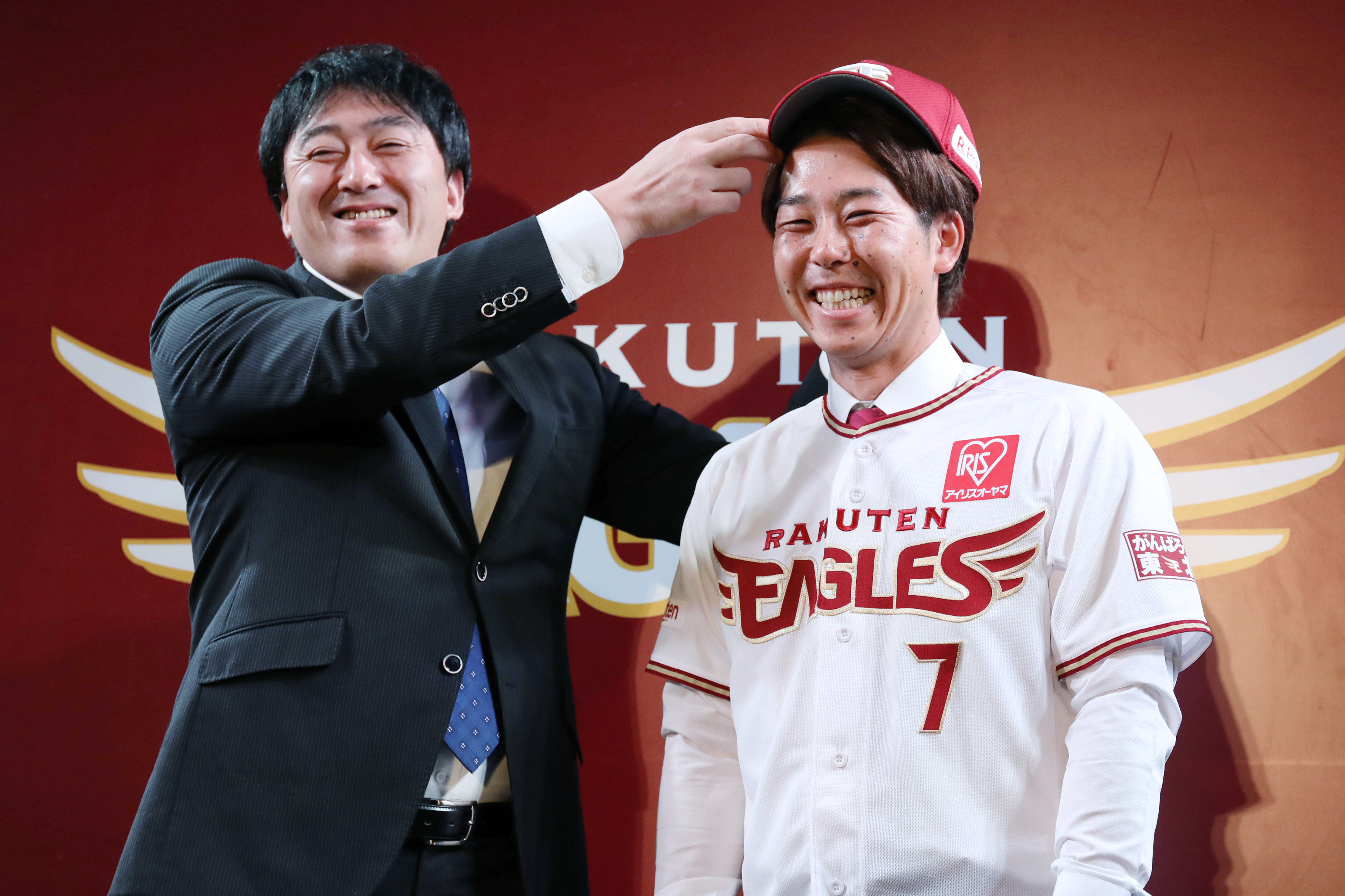 楽天にfa移籍の鈴木大地が会見 全ての数字でキャリアハイを スポーティングニュース ジャパン 楽天にfa移籍の鈴木大地が会見 全ての数字でキャリアハイを スポーティングニュース ジャパン