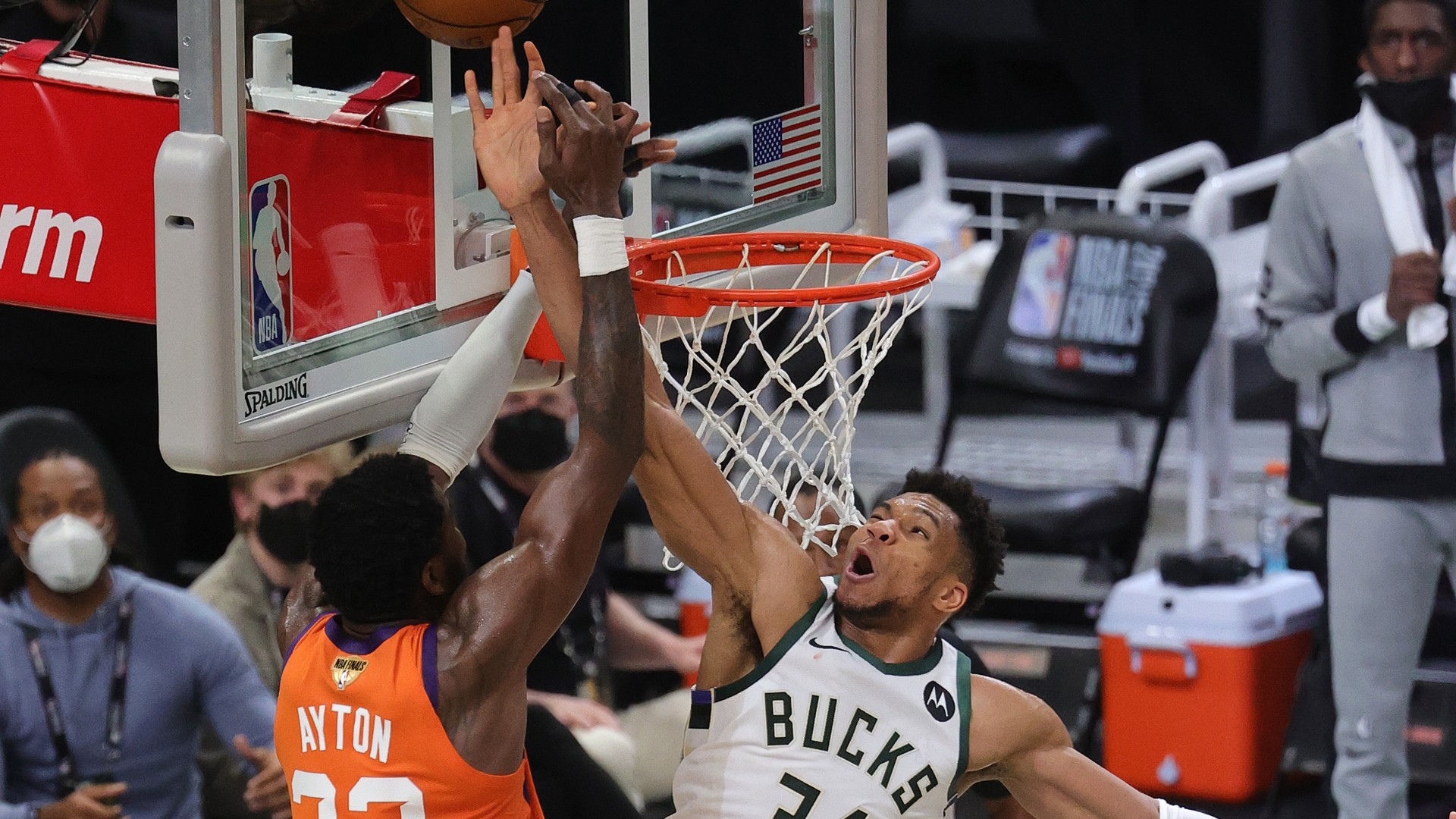 Twitter reacts to Giannis Antetokounmpo’s block of Deandre Ayton in Recreation 4 of Bucks-Suns NBA Finals