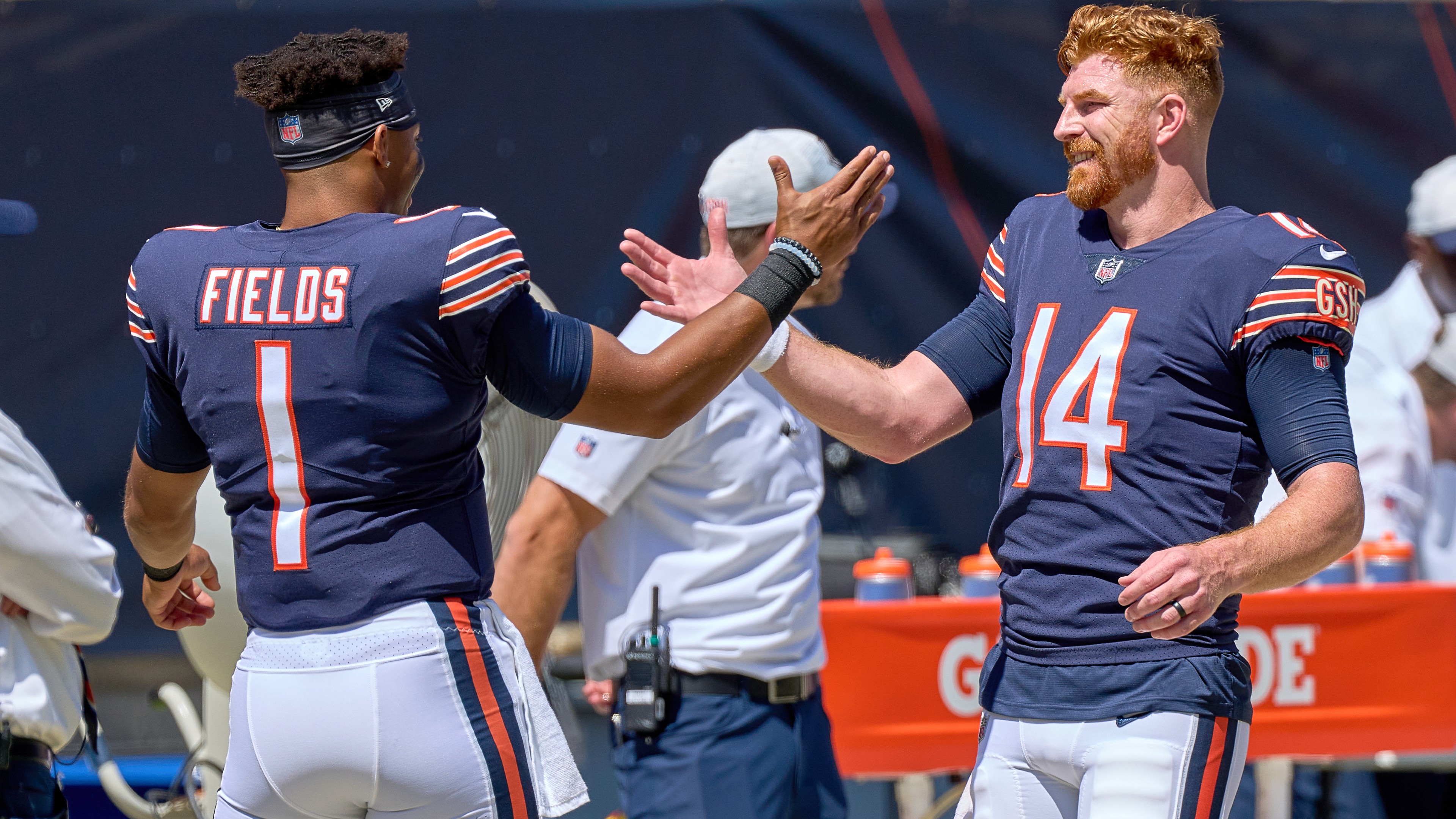Bears' Justin Fields defends Andy Dalton after fans boo him: 'Andy is a human being too' | Sporting News