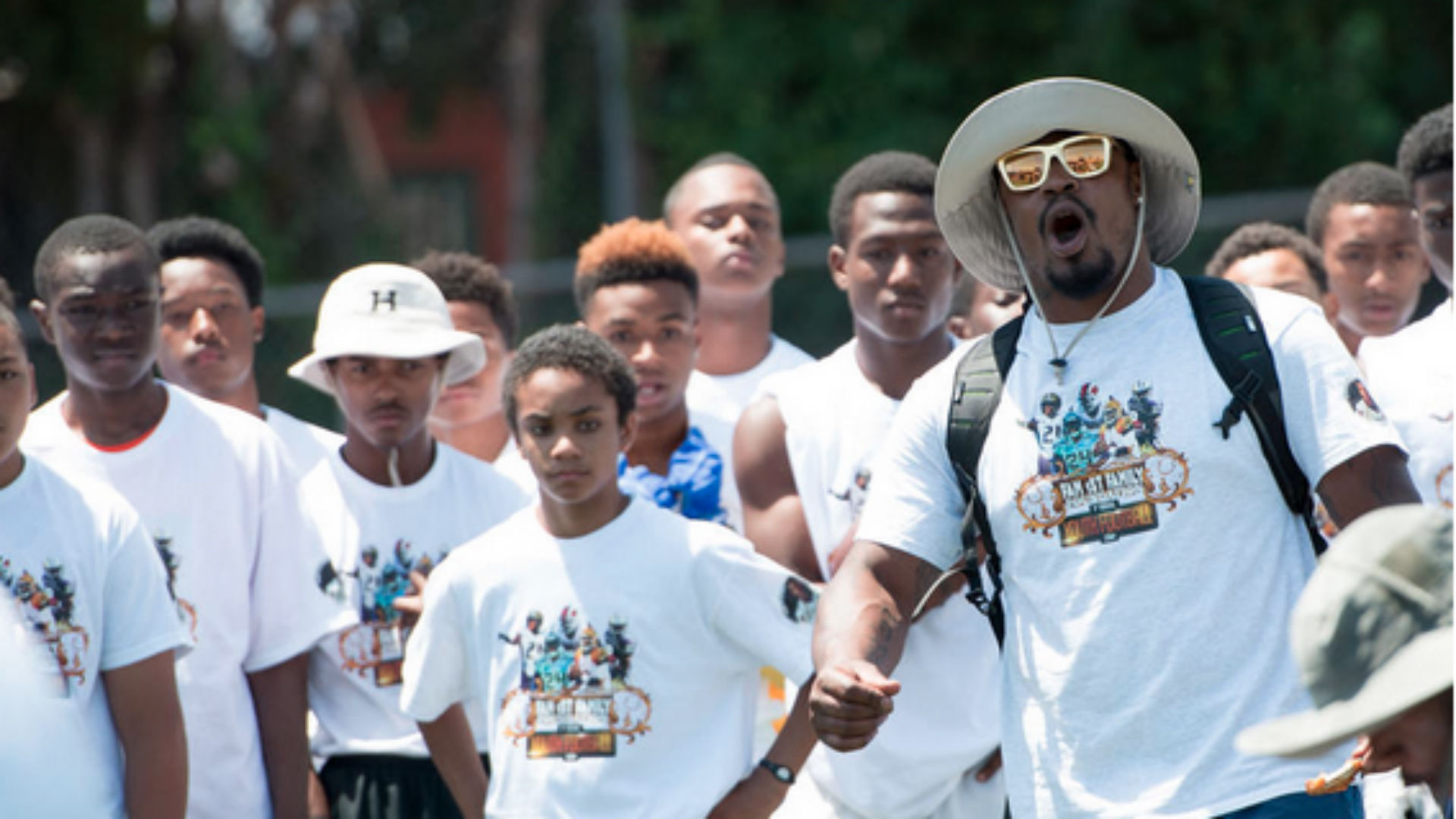 Marshawn Lynch Put Some Chicken Wings In His Socks And Ate Them Later At His Football Camp Sporting News