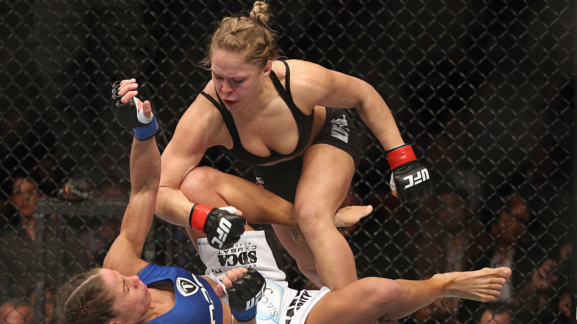 Ronda Rousey Vs Cat Zingano Set For Ufc 182 Sporting News