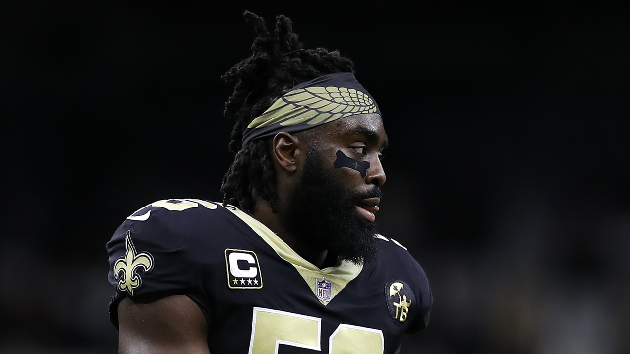 Demario Davis Explains Why Nfl Won T Let Him Wear His Man Of God