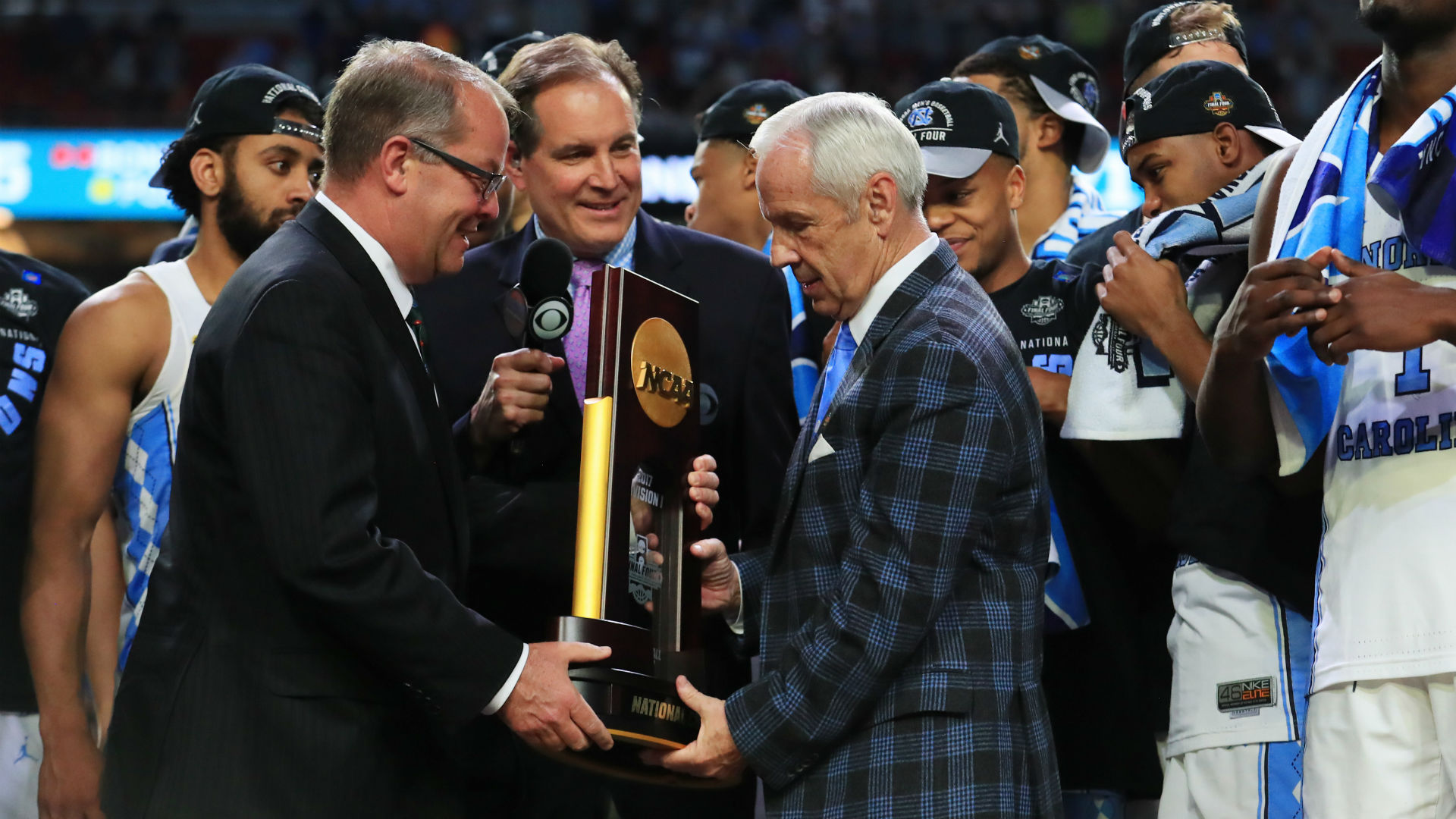 Roy Williams calls it quits after 48 years of glorious coaching career 2 Roy Williams