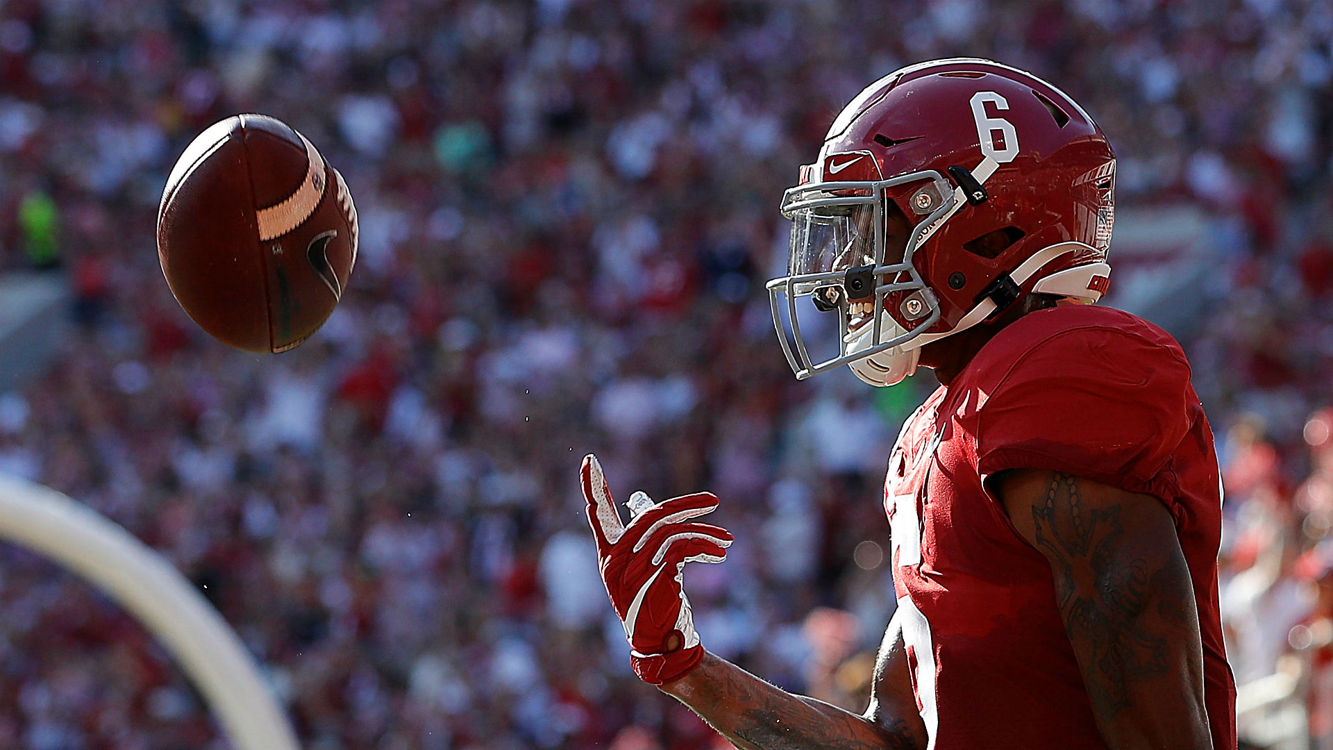 Inside Tua Tagovailoa, DeVonta Smith&rsquo;s record-breaking day for Alabama