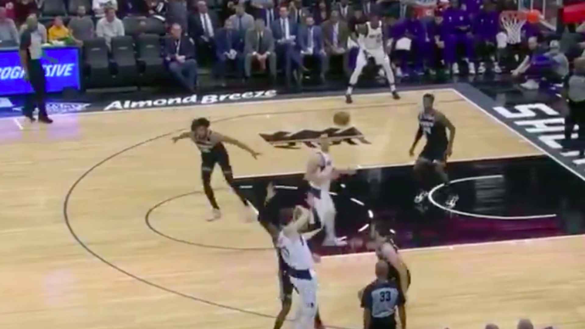 luka doncic kicks on court