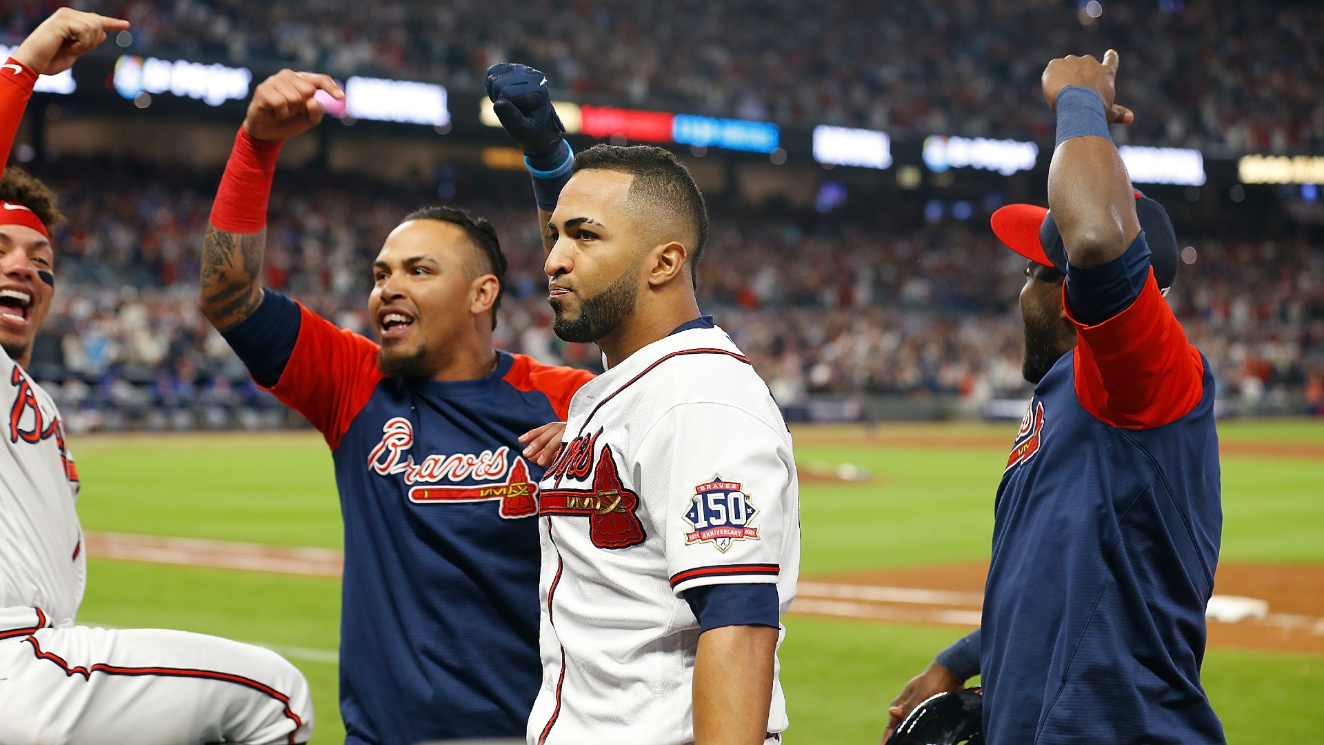 Eddie Rosario de los Bravos celebra su mejor octubre con los honores de MVP de la NLCS y la gira de la Serie Mundial