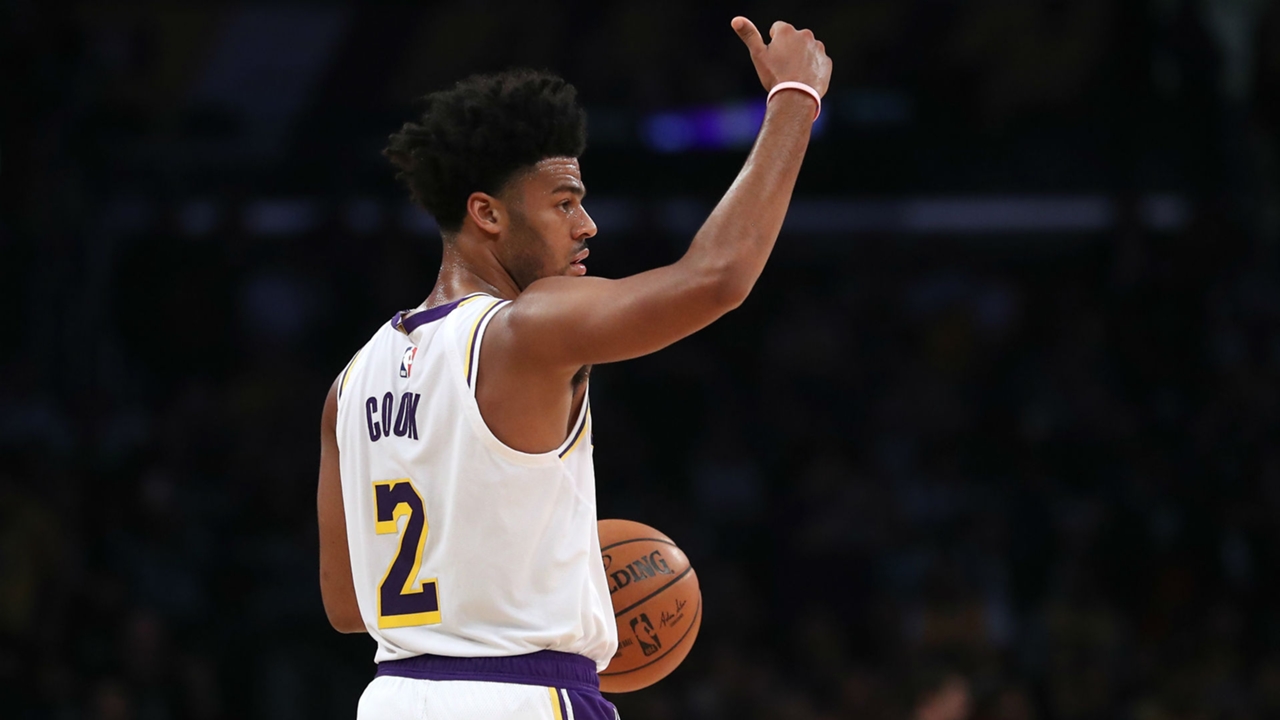Lakers Quinn Cook Tells Jr Smith During Instagram Live Stream That Team Bus Left Him At Arena Sporting News Canada