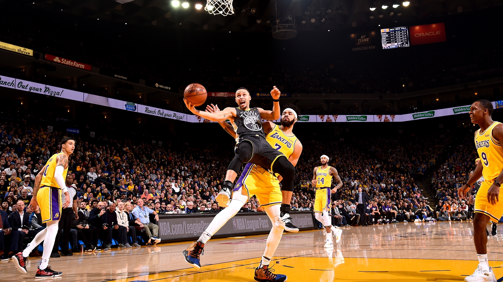 注目ゲーム展望 ウォリアーズ対レイカーズ Nba屈指の人気球団同士が今季最後の対決へ Nba日本公式サイト The Official Site Of The Nba 注目ゲーム展望 ウォリアーズ対レイカーズ Nba屈指の人気球団同士が今季最後の対決へ Nba日本公式サイト The Official Site Of The Nba