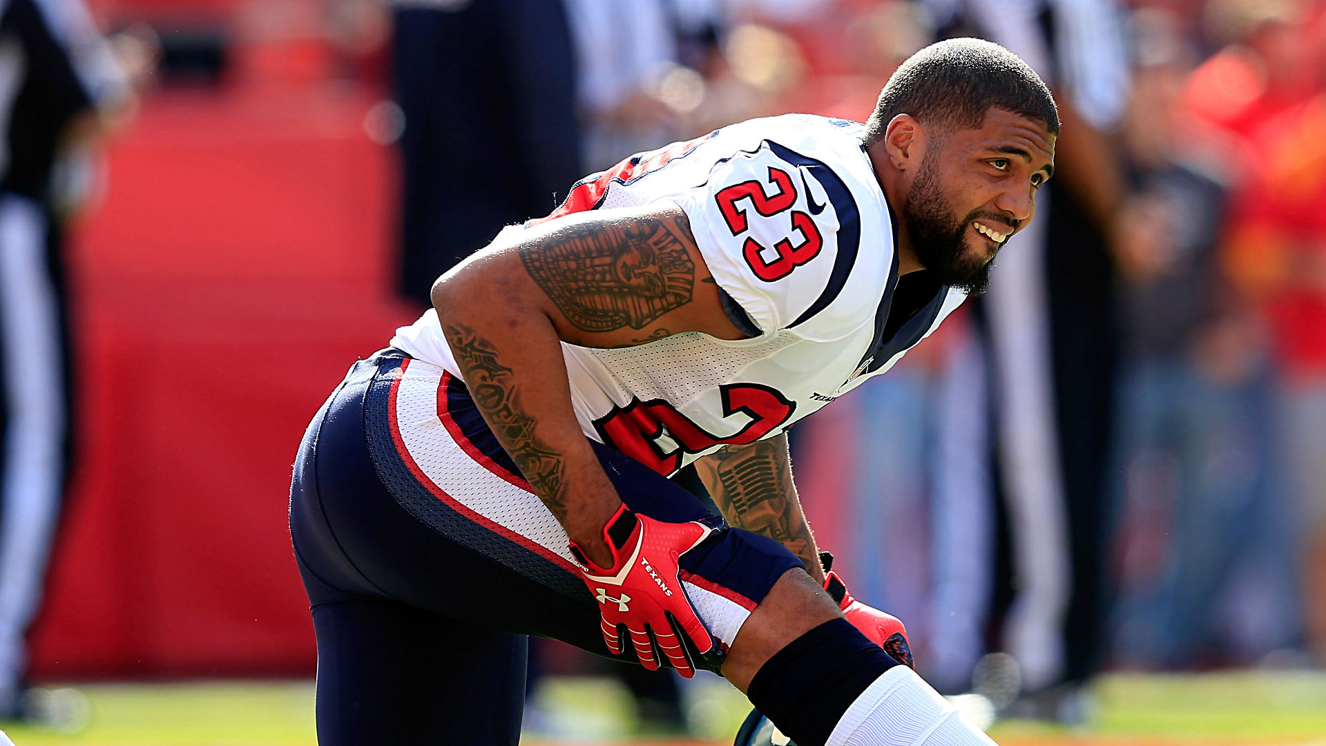 Arian Foster (figuratively) throws beer can right back at Anheuser