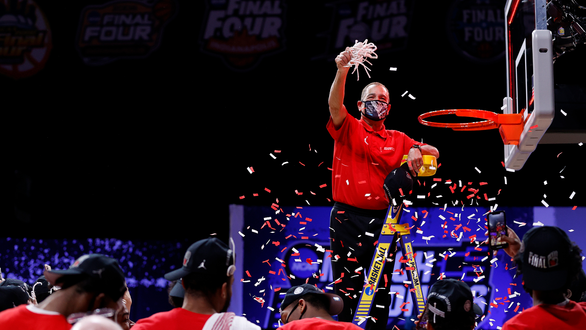 Calvin Sampson’s road is one of the most challenging in the Final Four with Houston