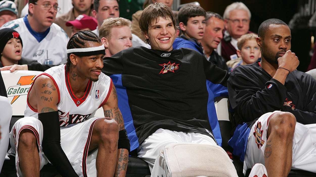 チームメイトのベテラン選手から多くを学ぶnba選手たち Nba日本公式サイト The Official Site Of The Nba チームメイトのベテラン選手から多くを学ぶnba選手たち Nba日本公式サイト The Official Site Of The Nba