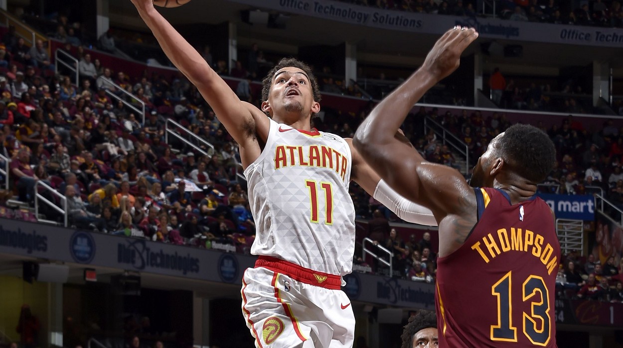 トレイ ヤングがステフィン カリー以来初の1年目に35得点 10アシスト超えを達成 Nba日本公式サイト The Official Site Of The Nba