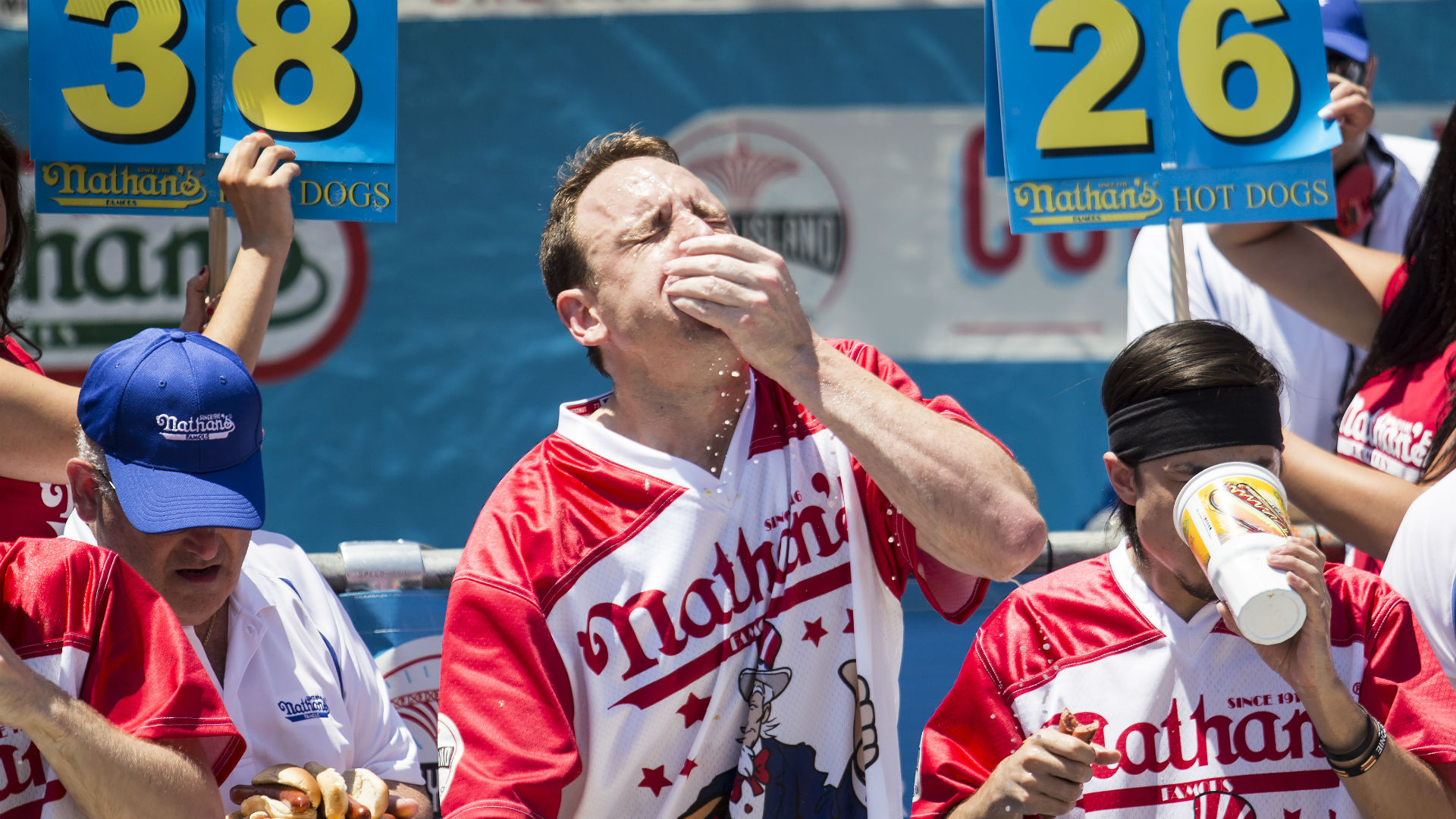 Nathan's Hot Dog Eating Contest records: Who has eaten the most hot dogs on July 4? 1 Nathan's Hot Dog Eating Contest records: Who has eaten the most hot dogs on July 4? 1