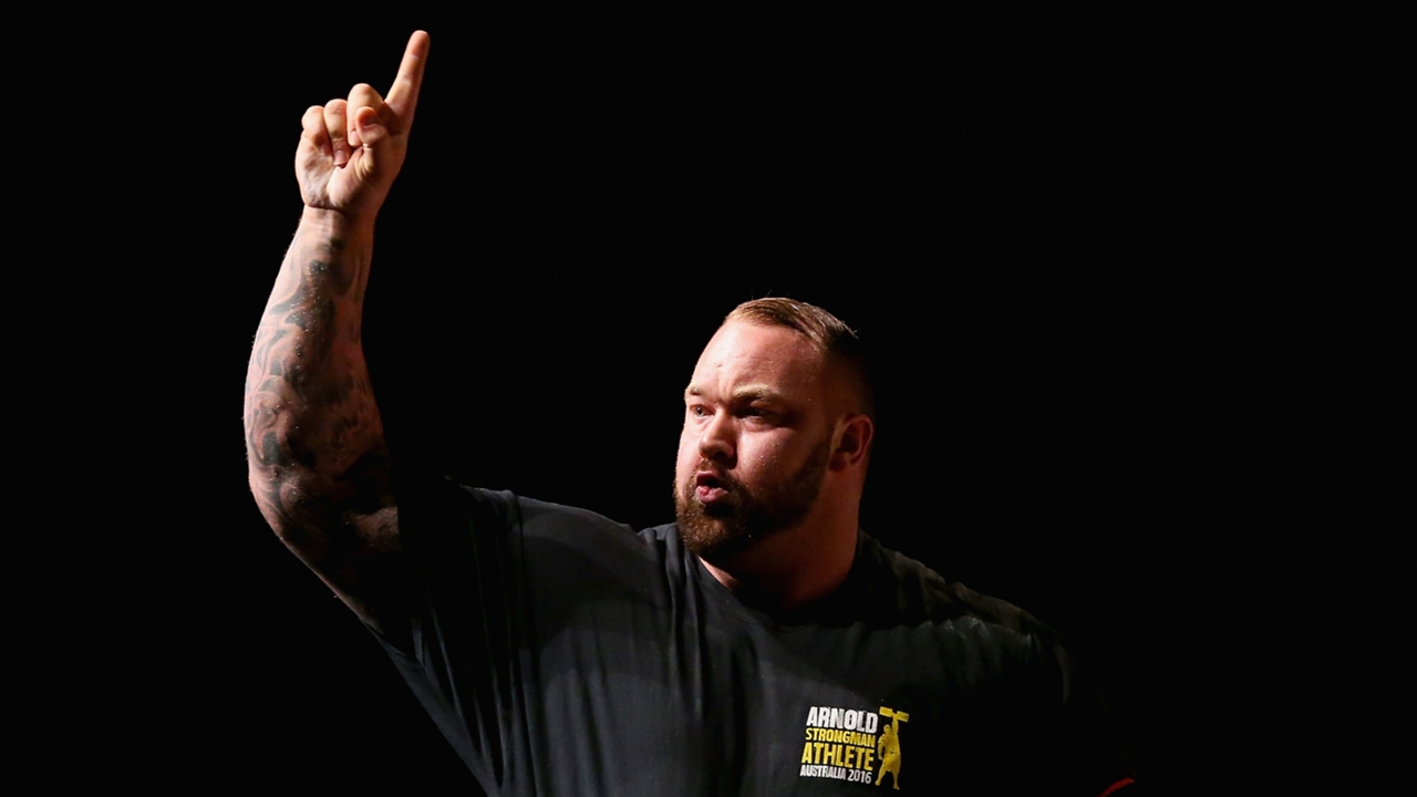 ハフソー ビョルンソンがエディー ホールのデッドリフト世界記録を破る ボクシング対決を要望 スポーティングニュース ジャパン ハフソー ビョルンソンがエディー ホールのデッドリフト世界記録を破る ボクシング対決を要望 スポーティングニュース ジャパン