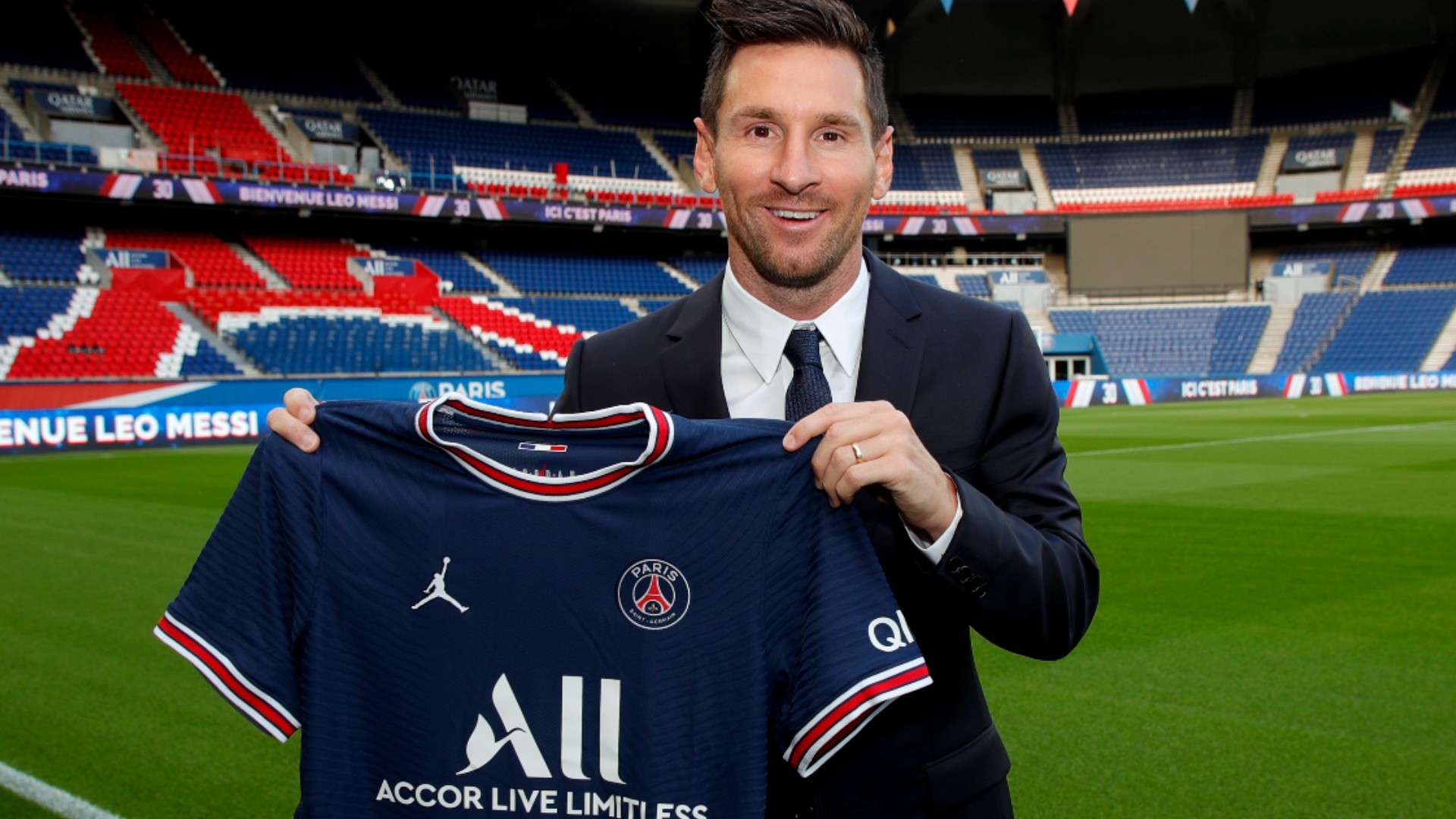 Lionel Messi's new team: PSG signs superstar after Barcelona departure