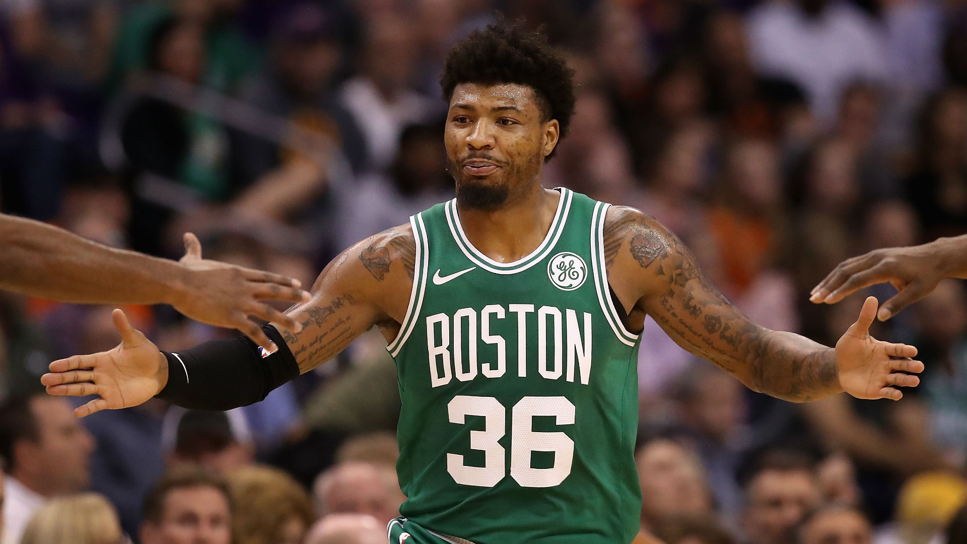 Celtics' Marcus Smart somehow avoids hitting young cancer patient while ...